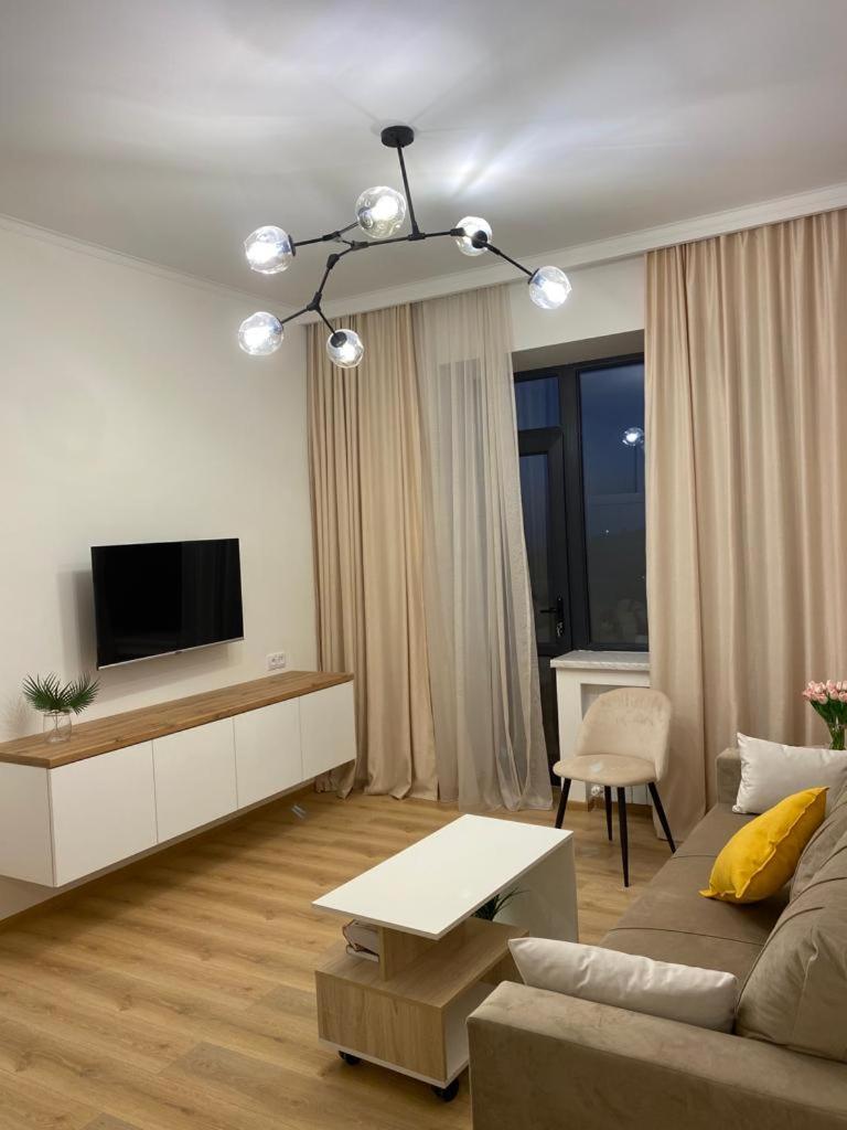 Beautiful apartment with 3 balconies in the center of Yerevan