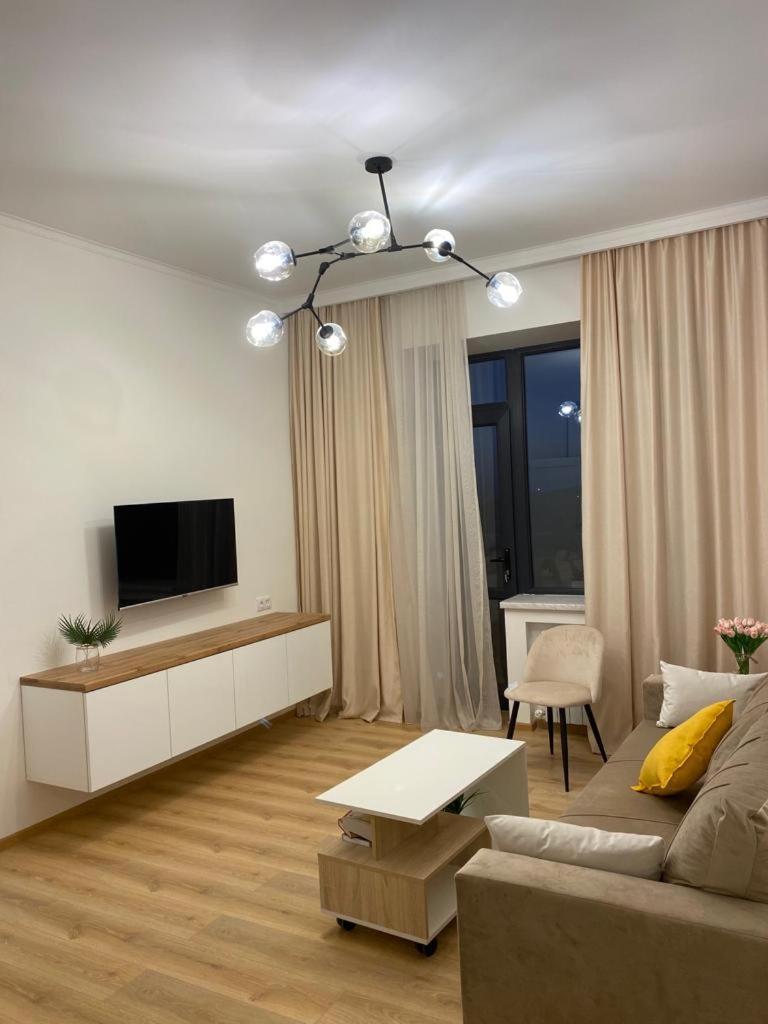 Beautiful apartment with 3 balconies in the center of Yerevan