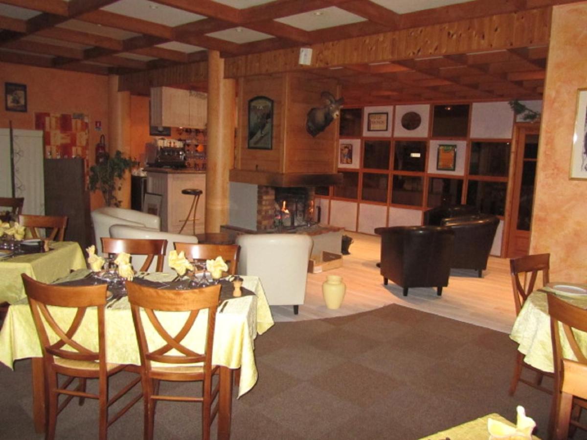 restaurant