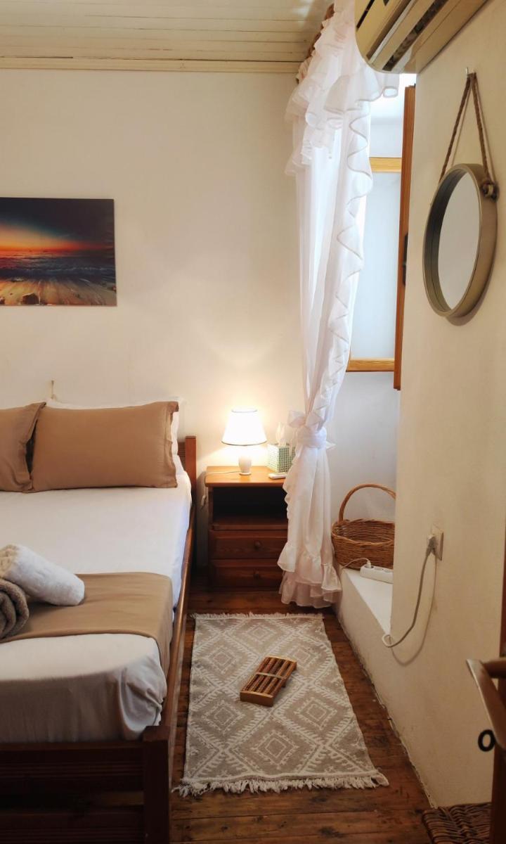 Retro Wooden House Gaios photo 3