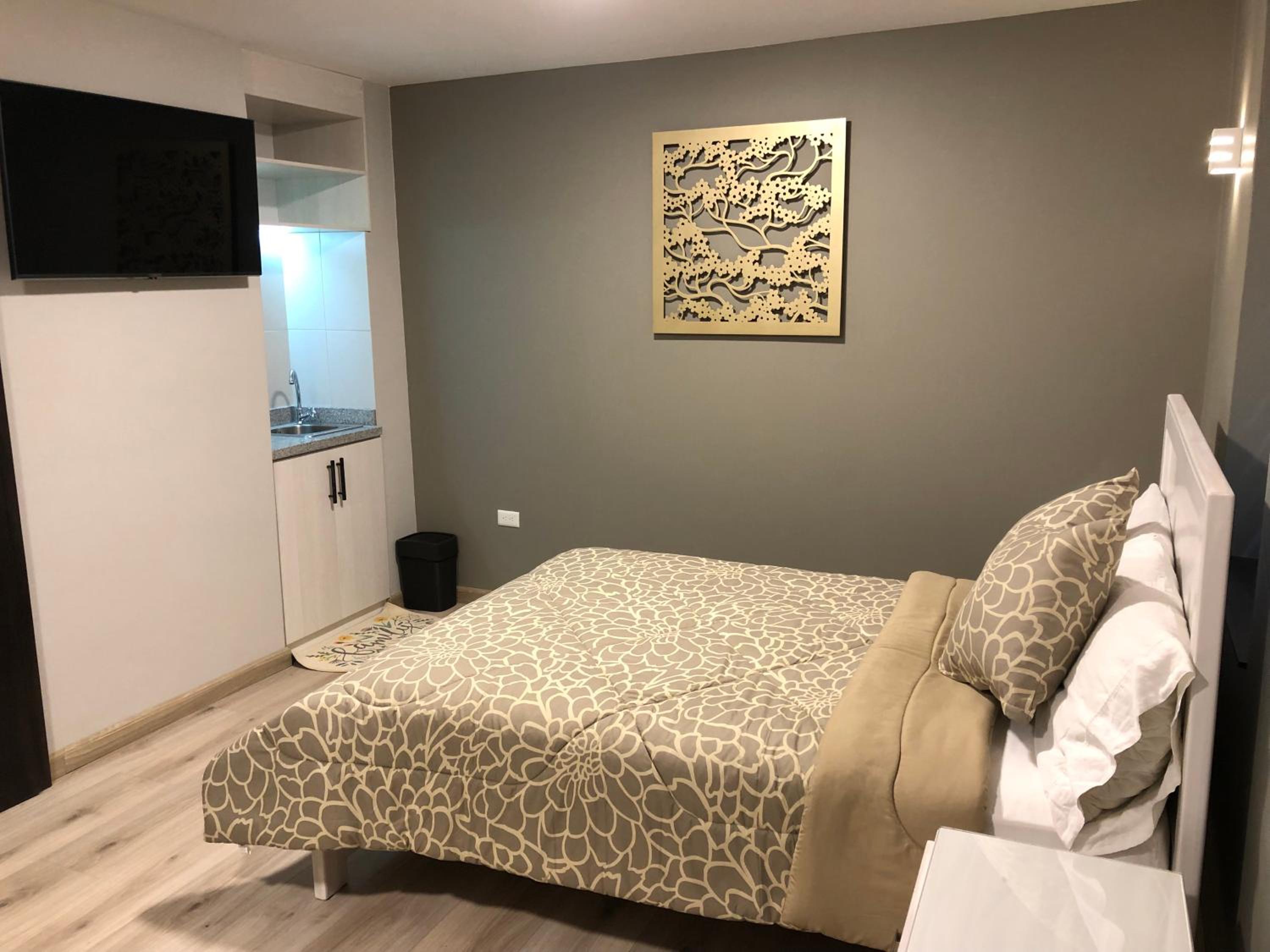 Hostal Latina