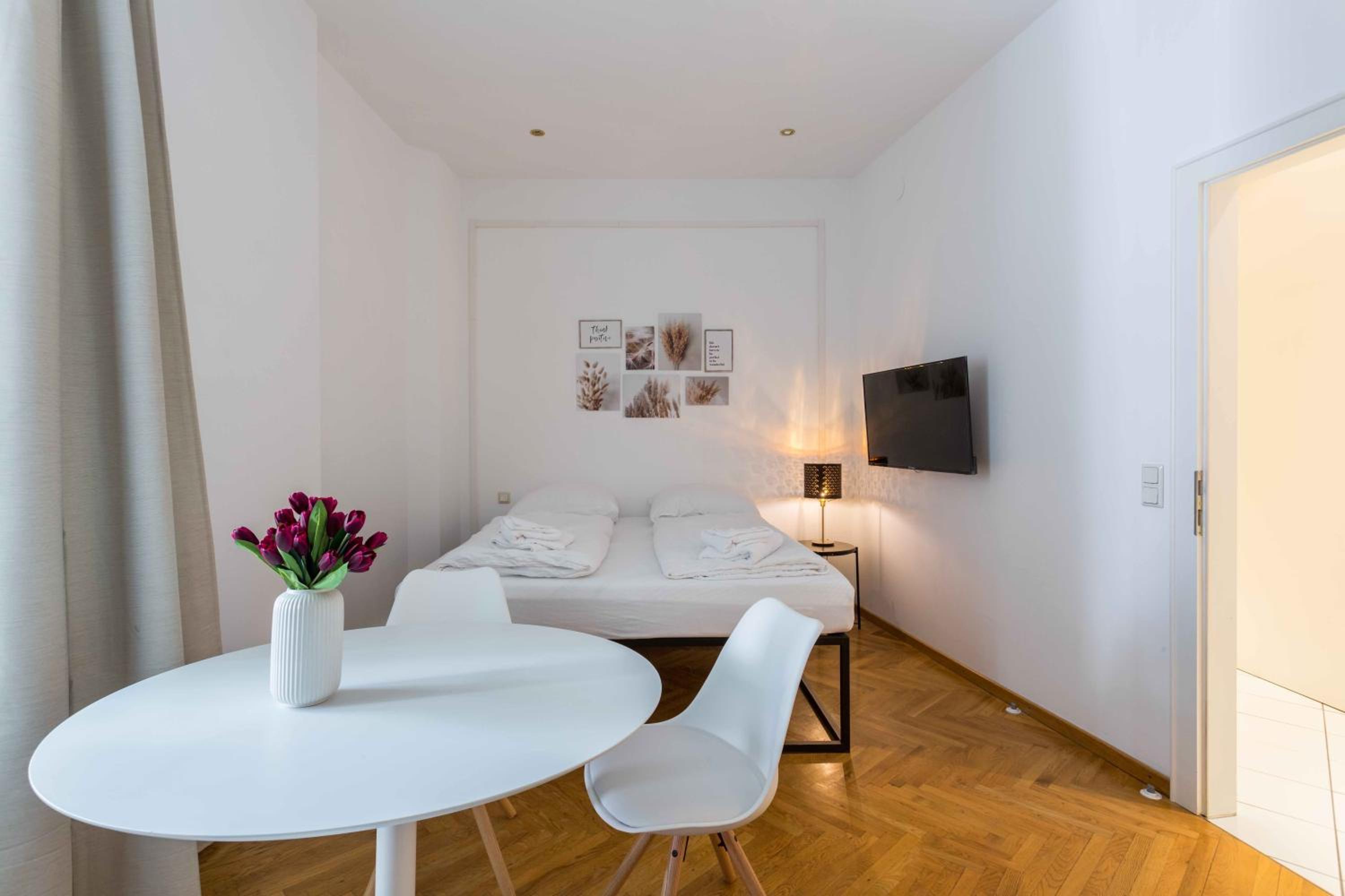 Beautiful Apartment City Center 4