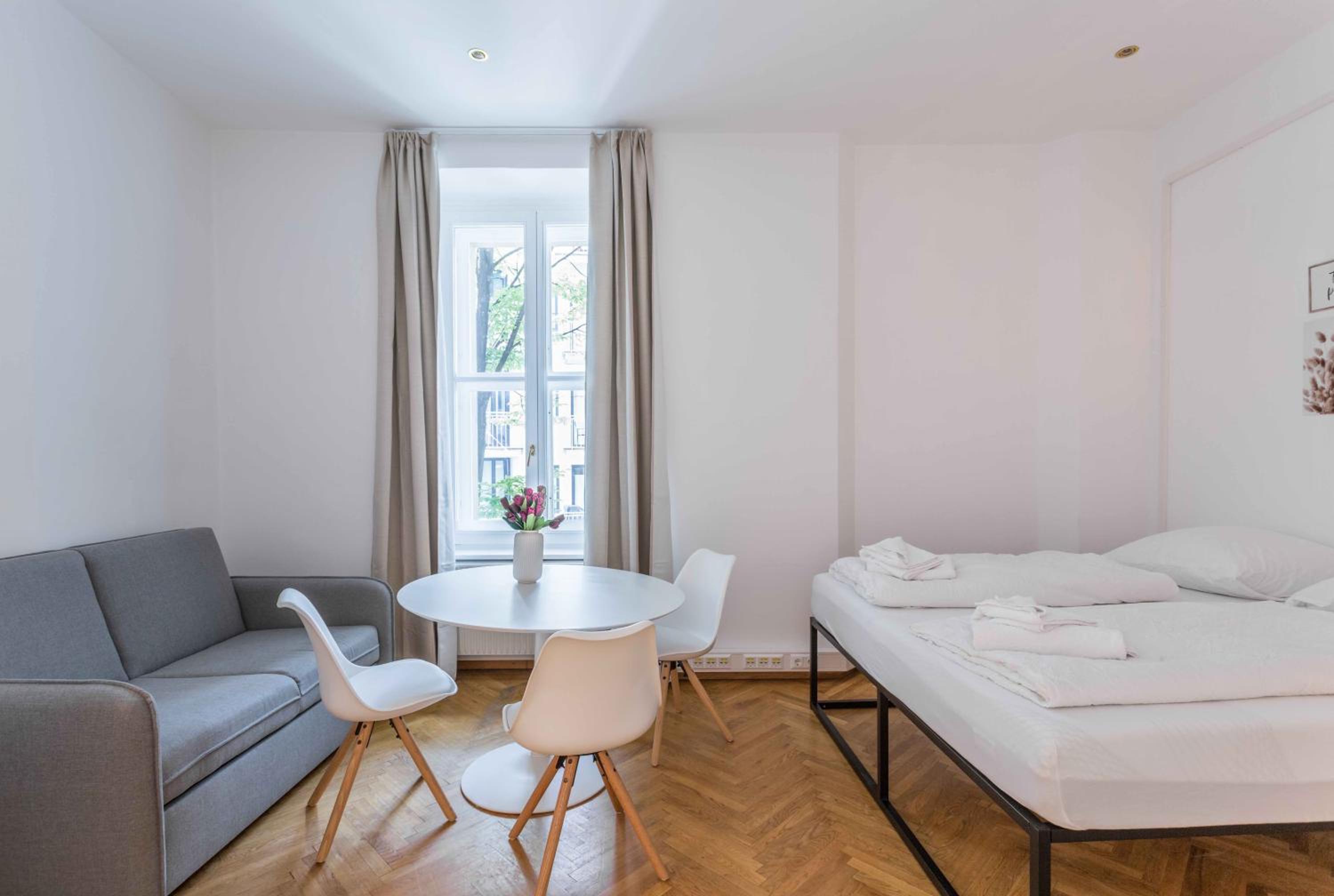 Beautiful Apartment City Center 4