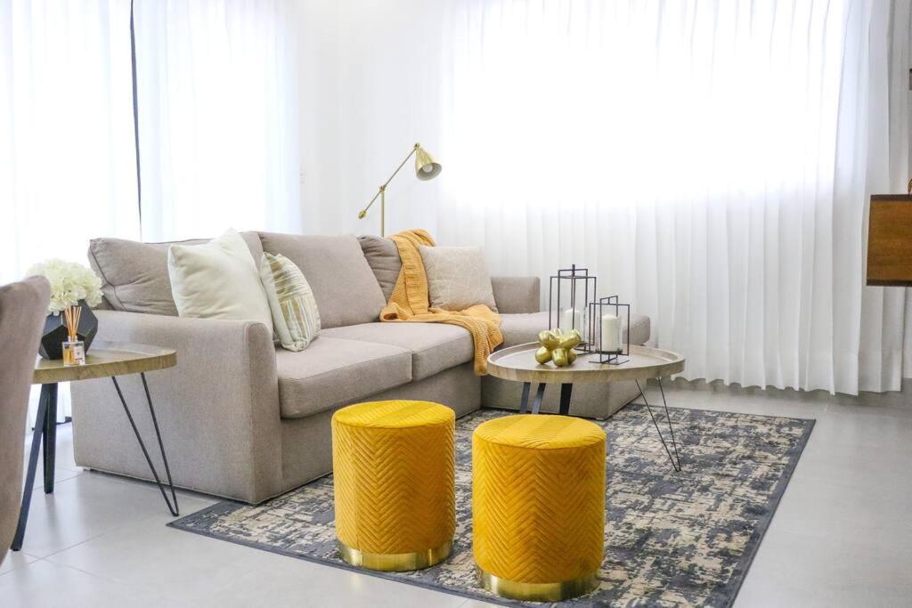 Hotel Rialto Residences / pool and gym / Luxury Apartment - Image 1