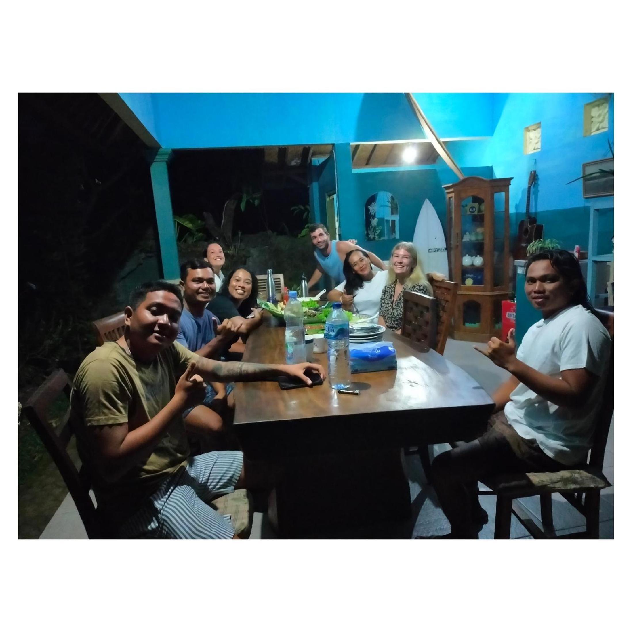 Bali Bungalow Medewisurf-homestay view 5