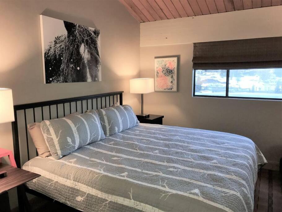 Penthouse Ski-In Ski-Out Above Sheraton 1bd 1.5ba view 3