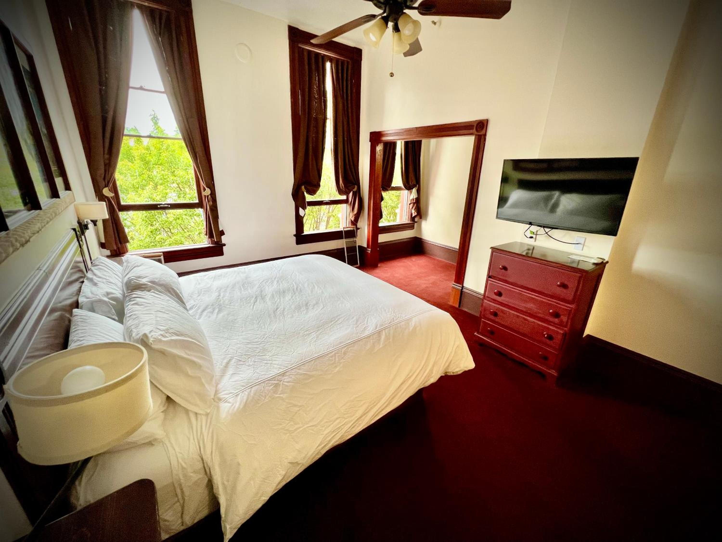 The Monarch Hotel, photo 64