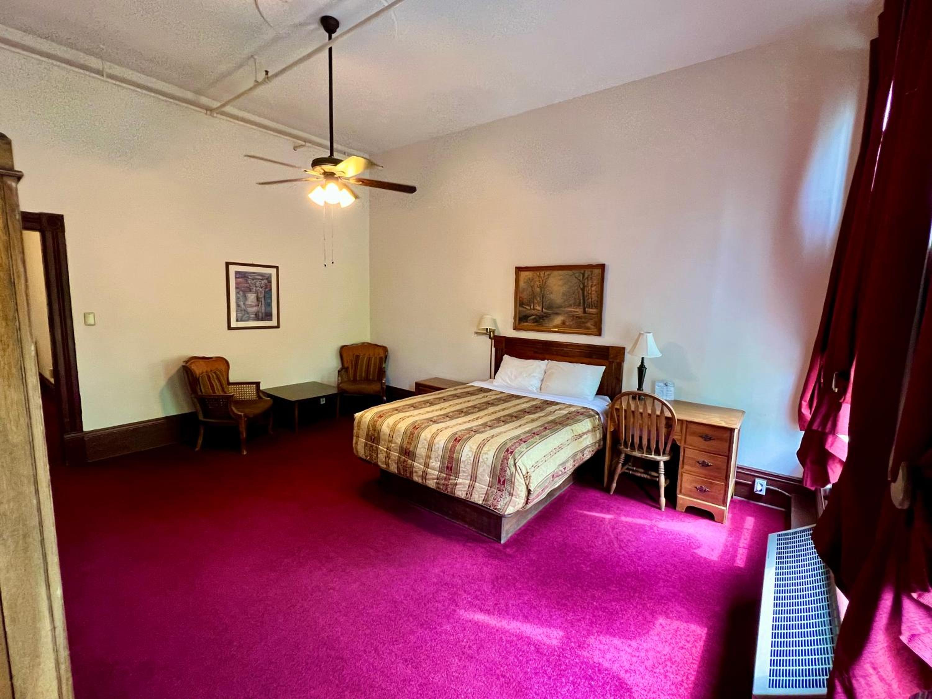 The Monarch Hotel, photo 14