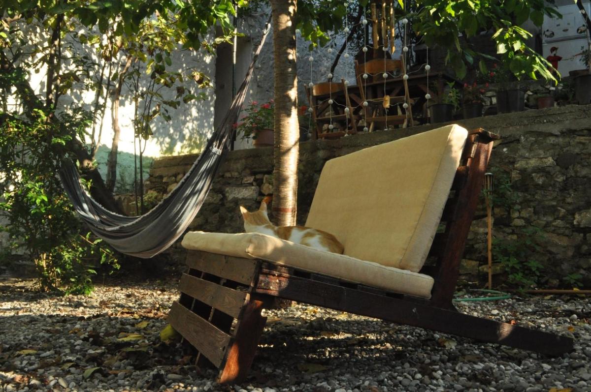 Berat Backpackers Hostel