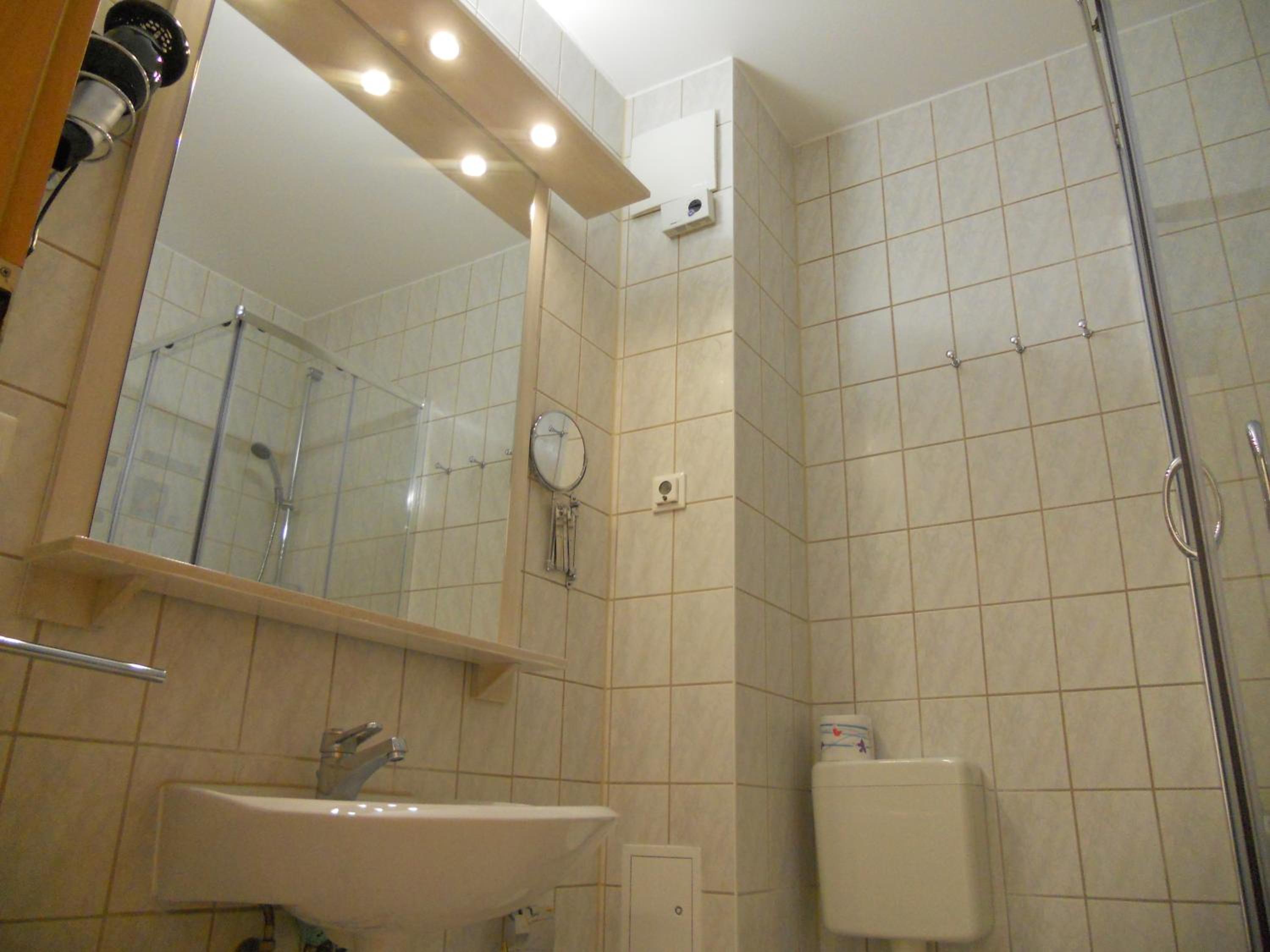 Photo 52