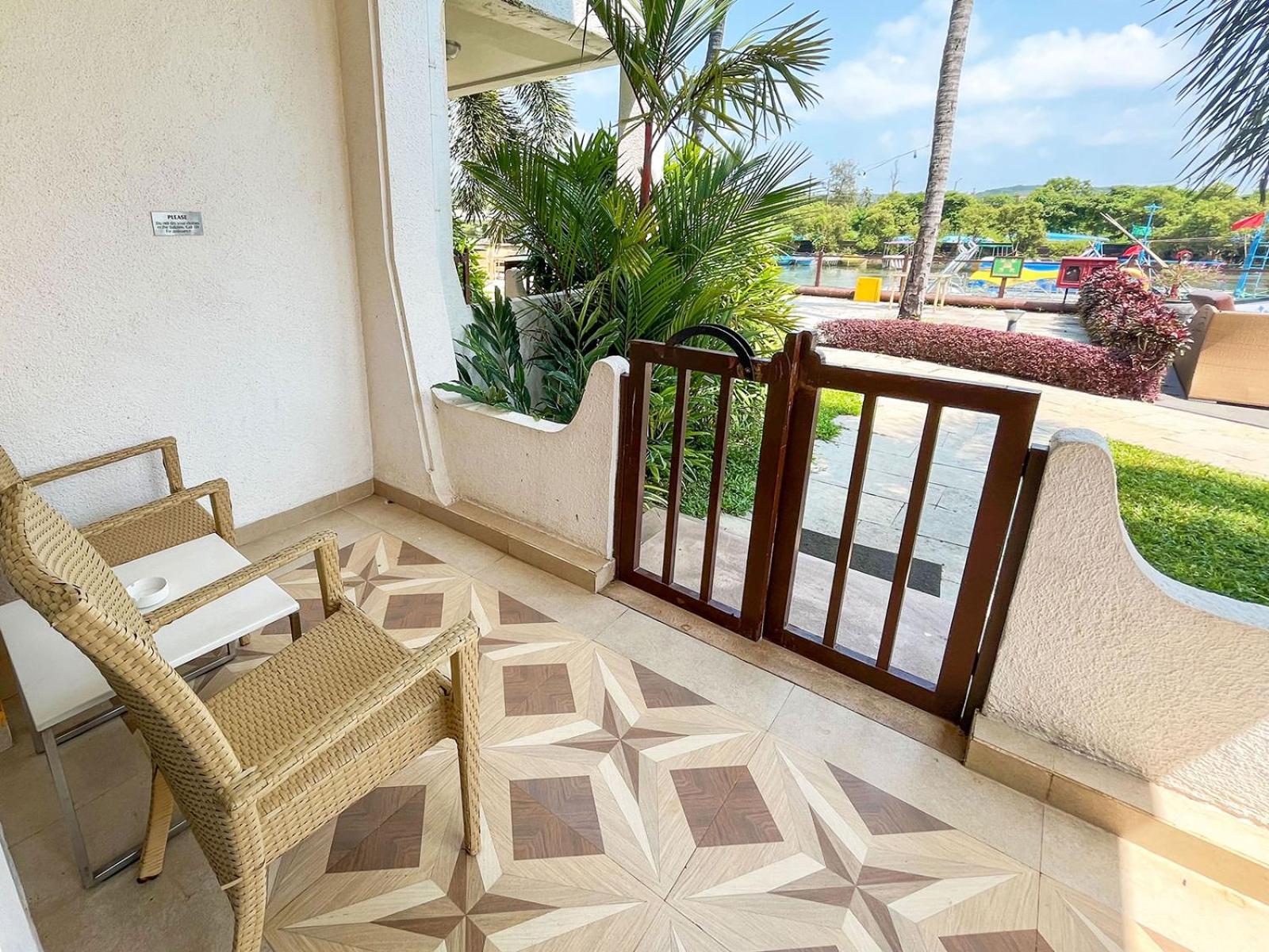 Acron Waterfront Resort