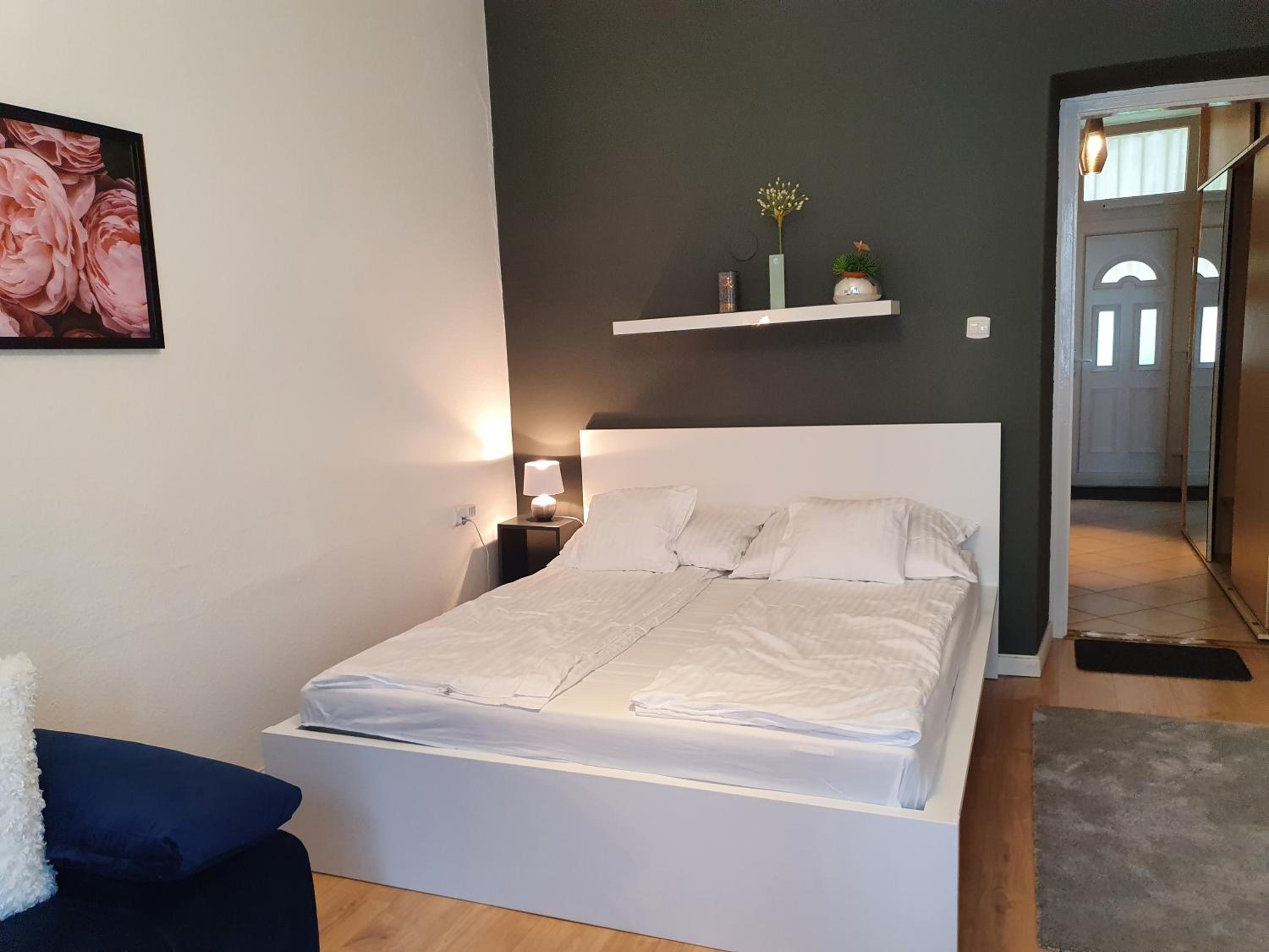 BöSIX Apartman view 3
