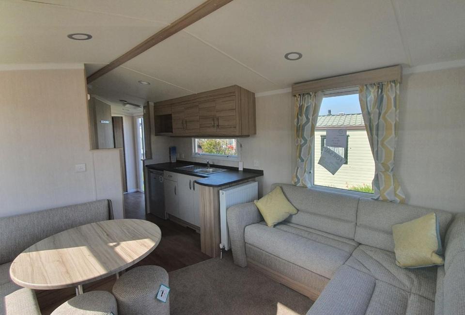 2 Bedroom Sea View Caravan view 4