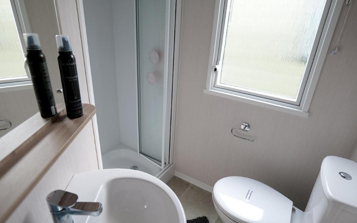 2 Bedroom Sea View Caravan view 5