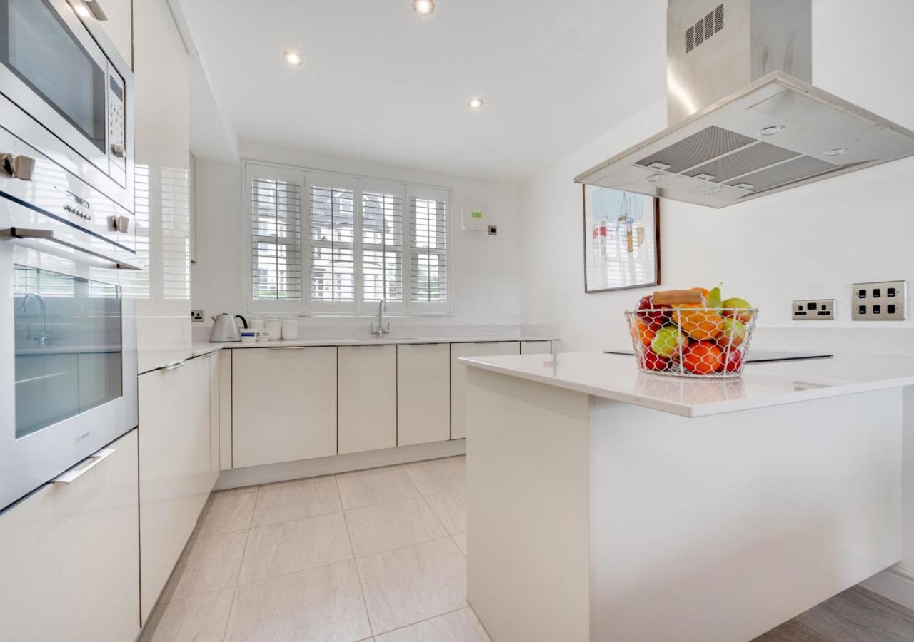 5 Bed in Saundersfoot oc-pw9271 view 2