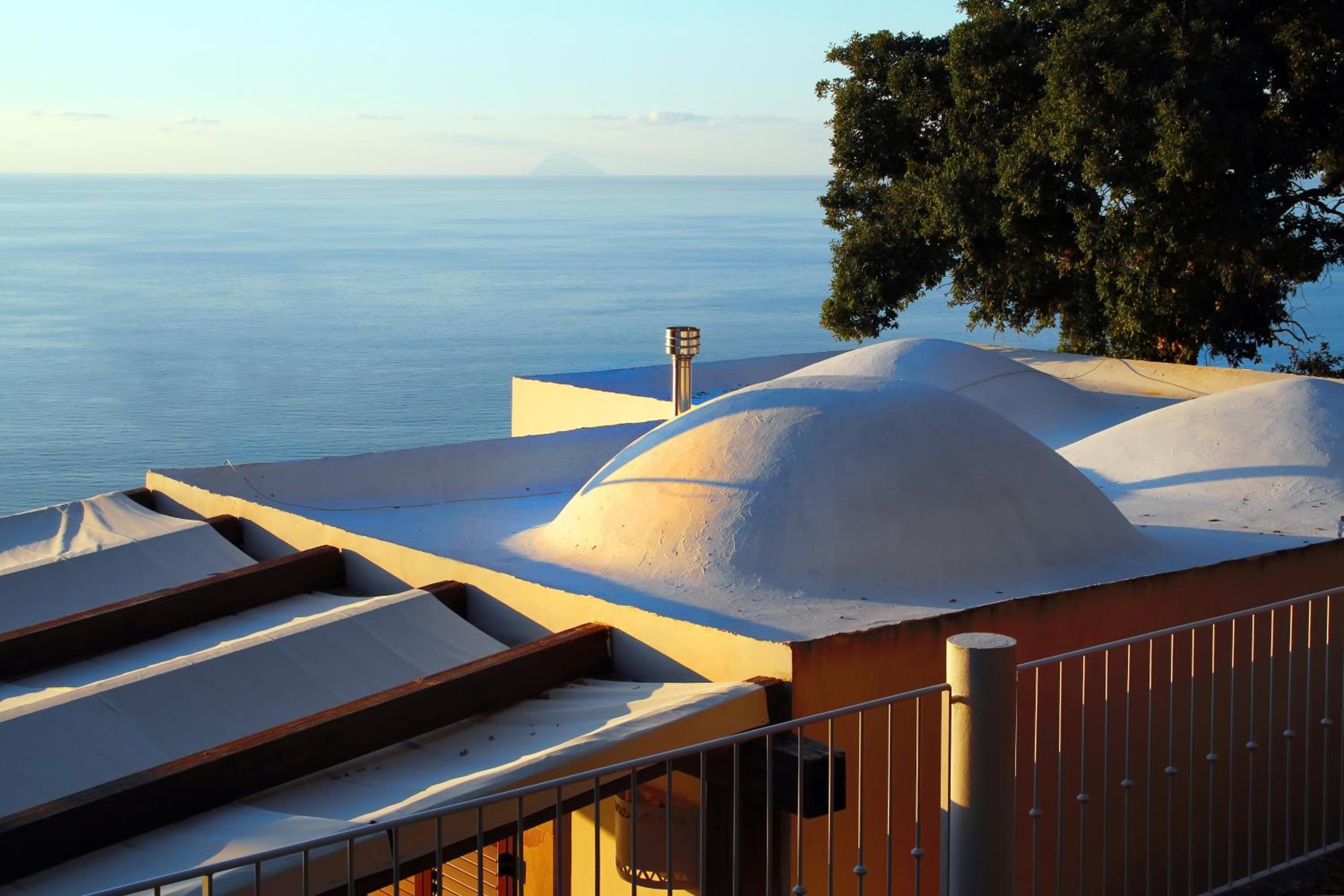 Hotel DAMMUSO private villa with infinity pool & seaview - Image 1