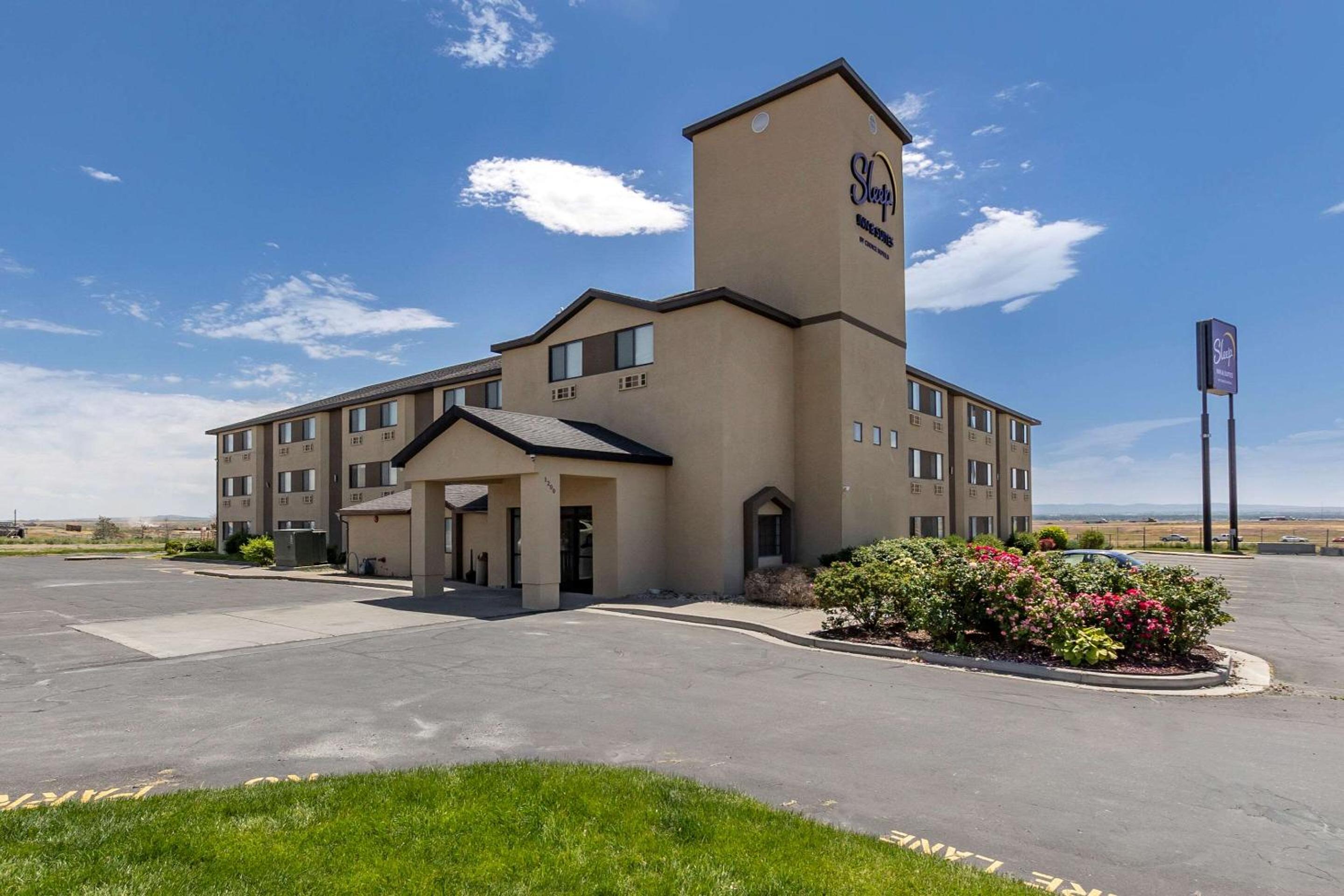 Twin Falls Vacations - Sleep Inn  Suites - Property Image 1