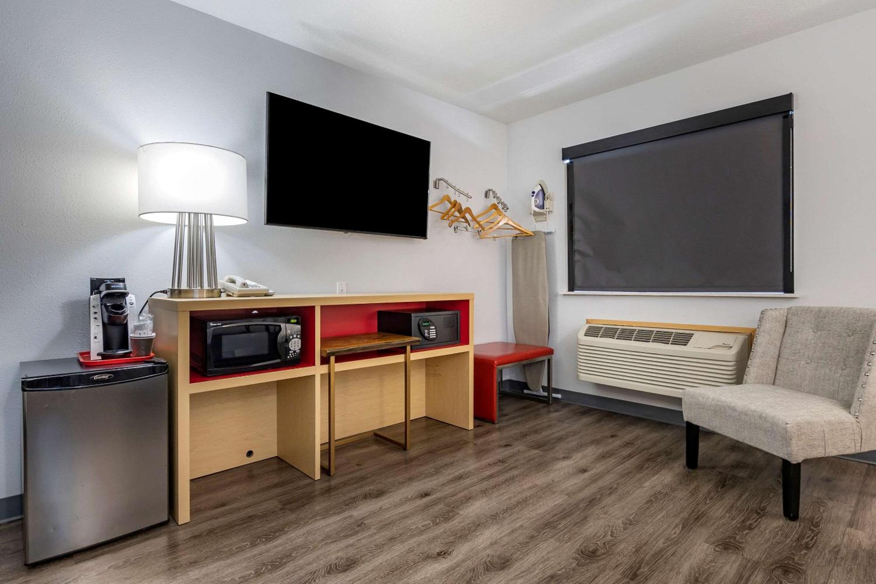 Sleep Inn  Suites - Property Image 4