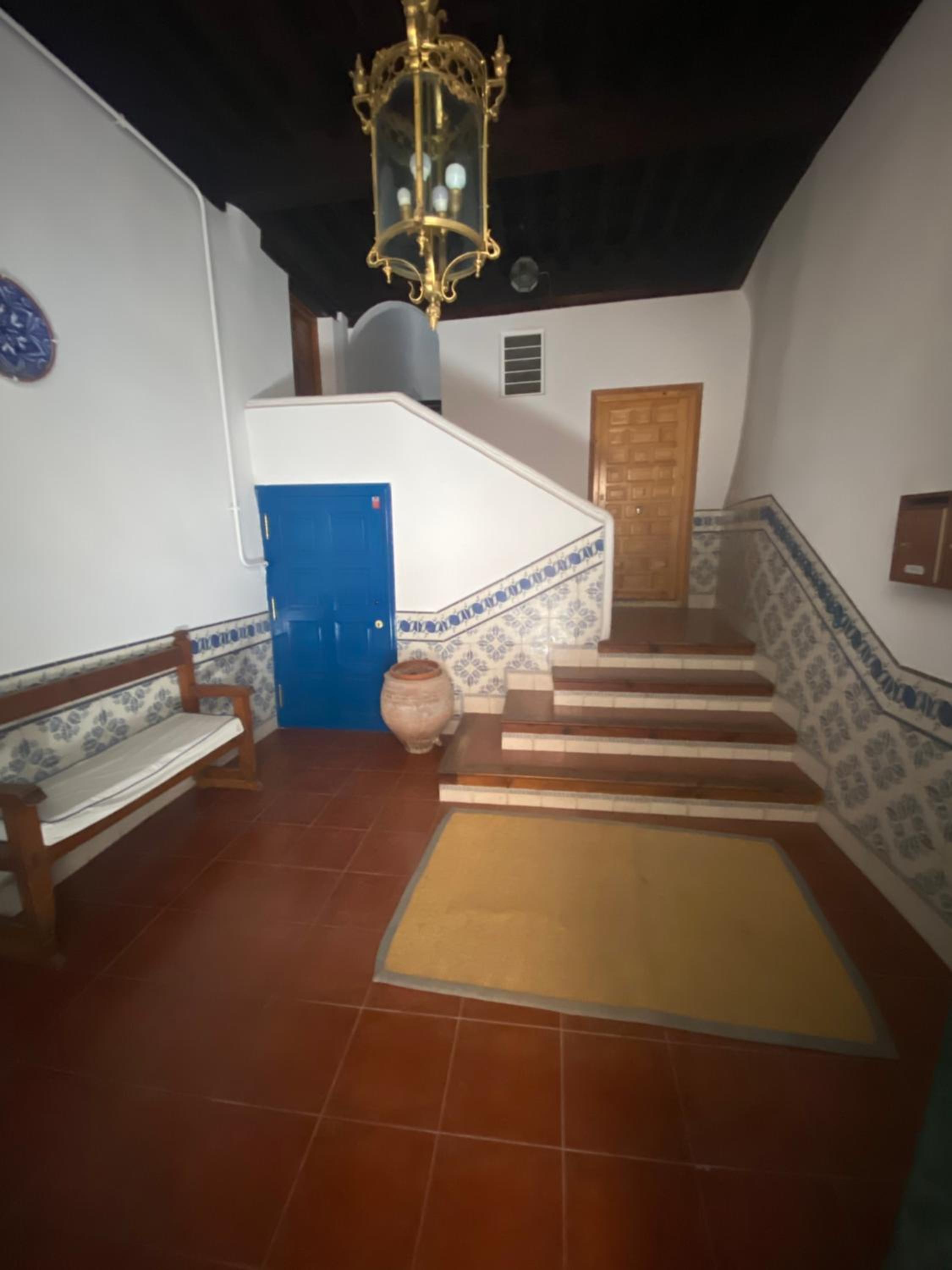 VUT La Calle Estrecha