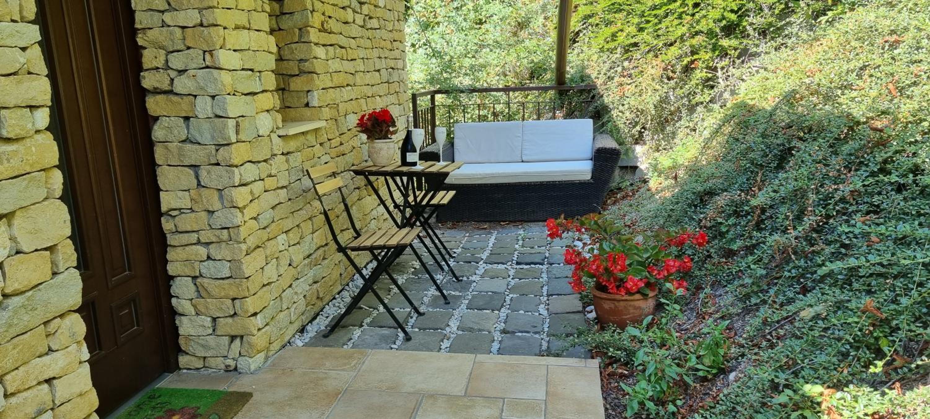Sofia Premium Apartment free parking view 5
