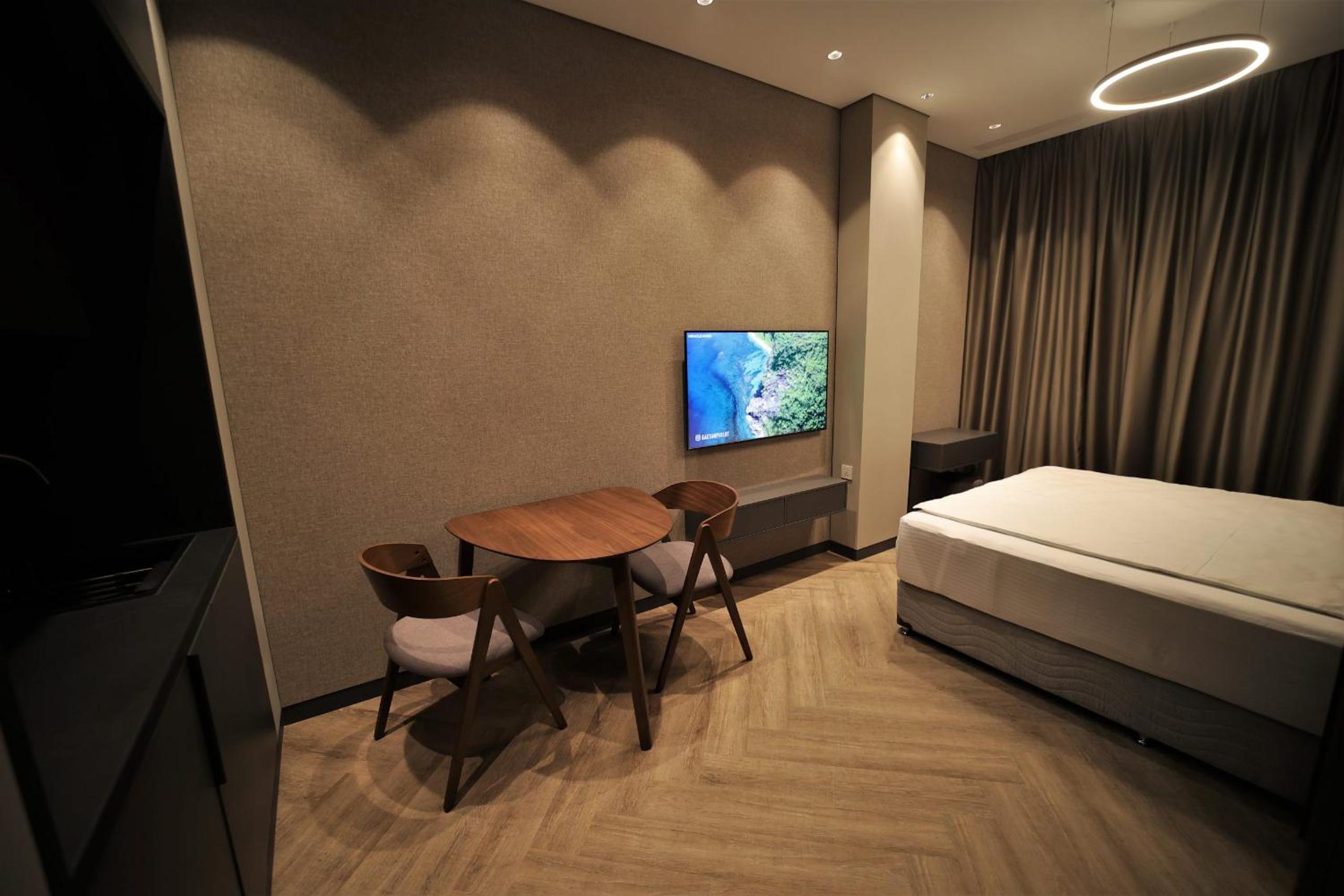 AVENUE RESIDENCE by AY North Avenue