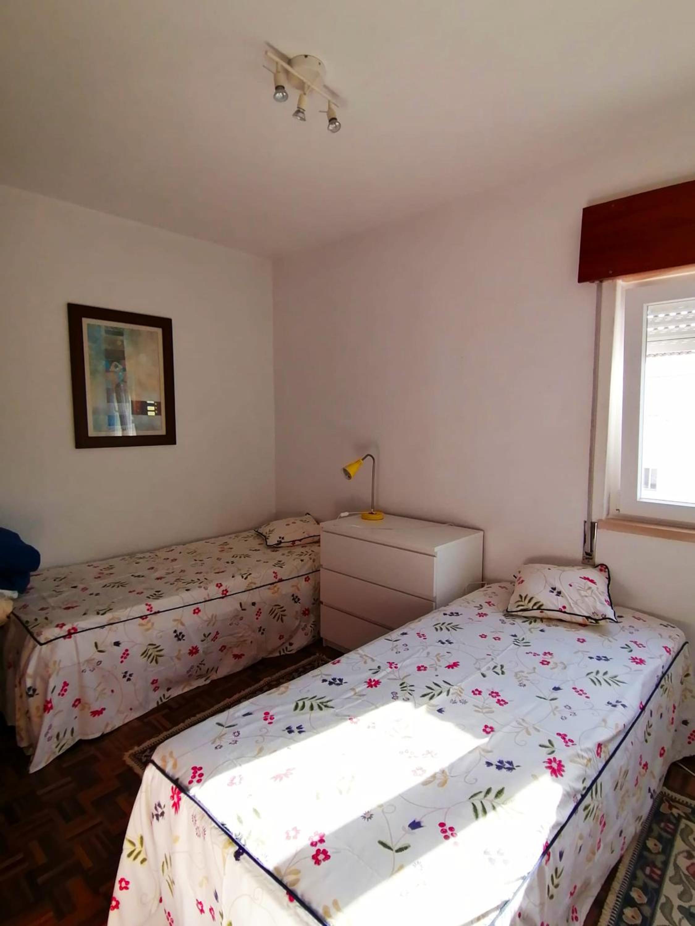 Cosy house in Atouguia da Baleia with private garden