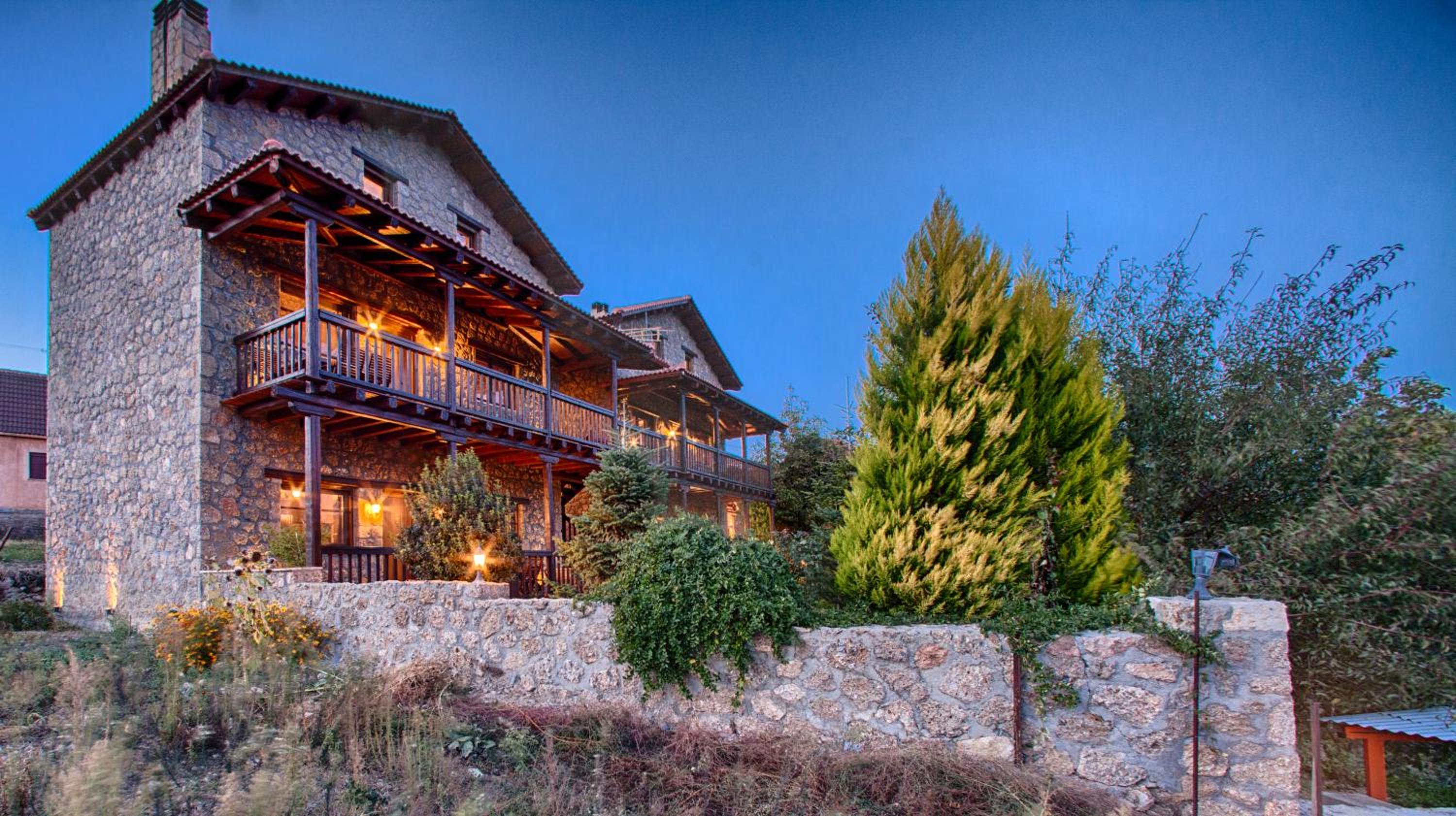 Pera Alonia Guest House