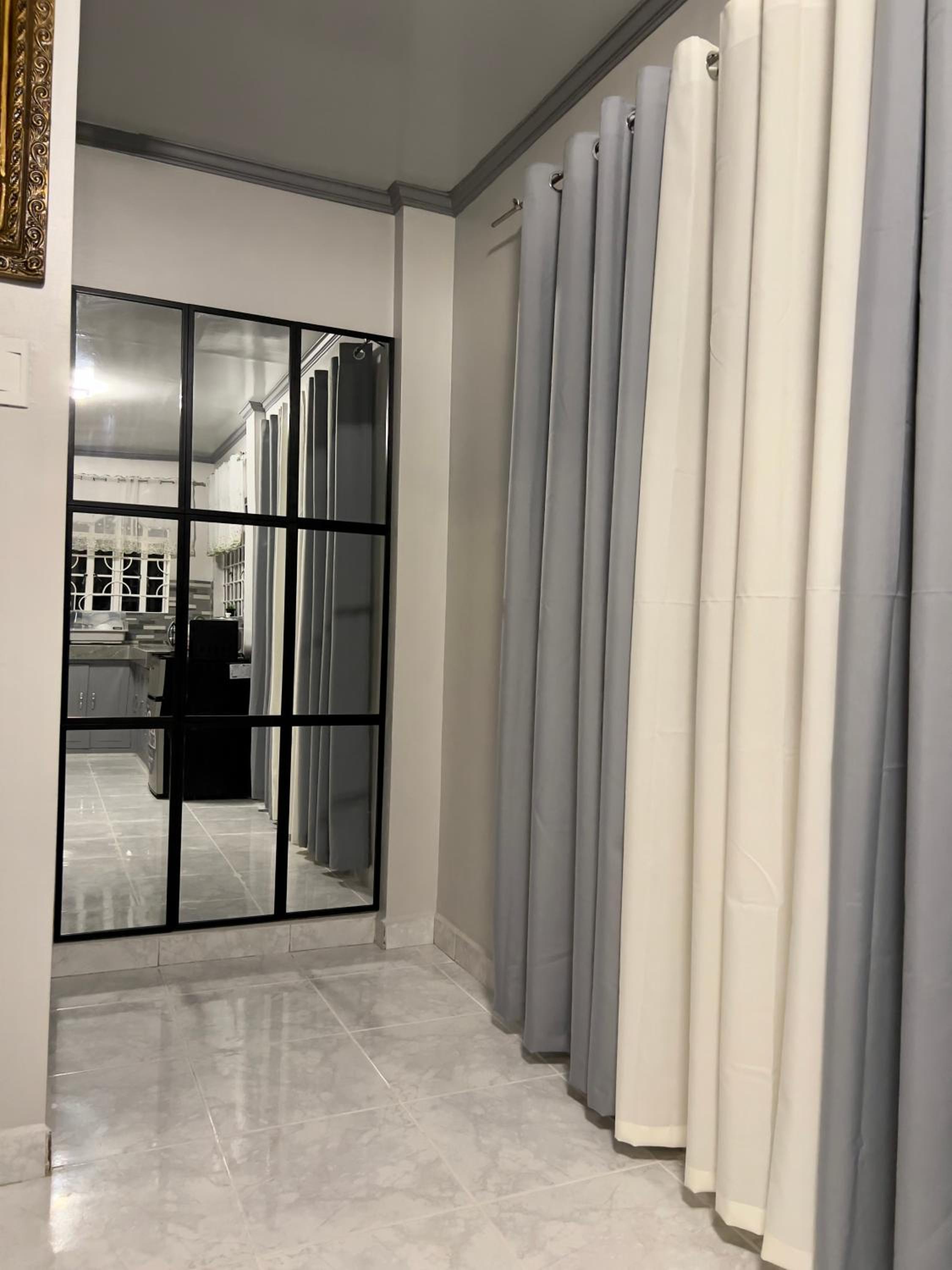 Modern Vacation Home Apartelle Near Centro view 3