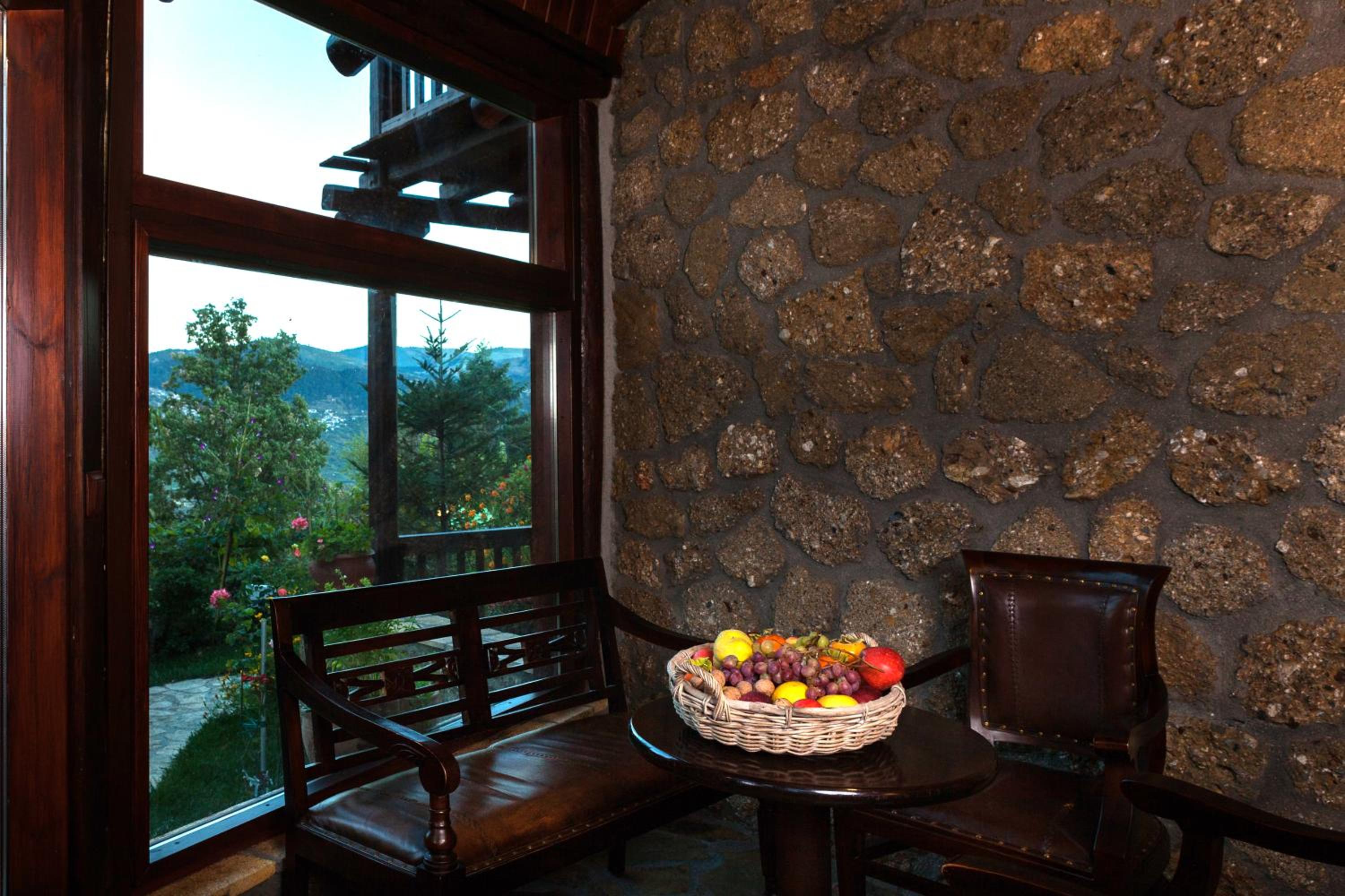 Pera Alonia Guest House