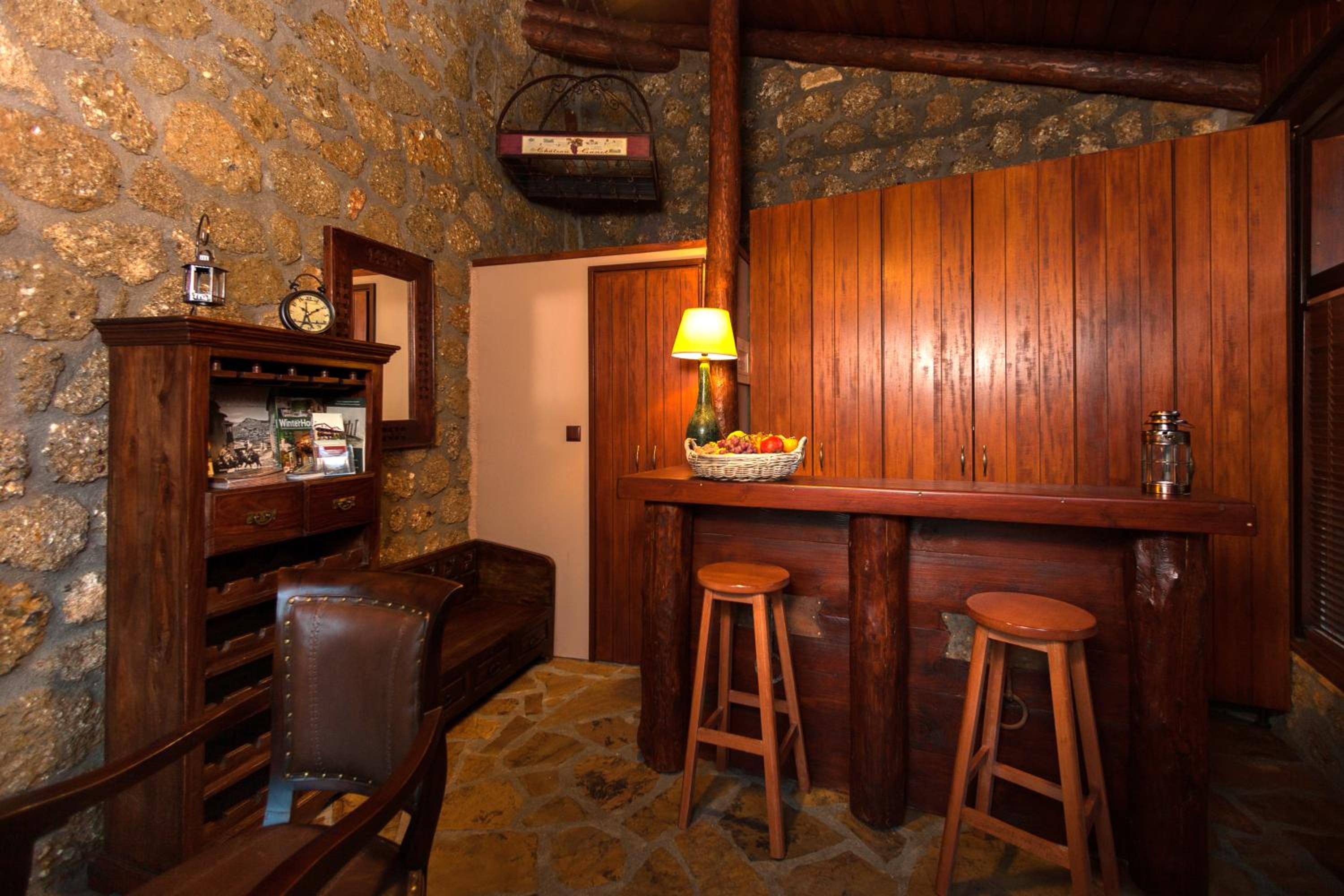 Pera Alonia Guest House