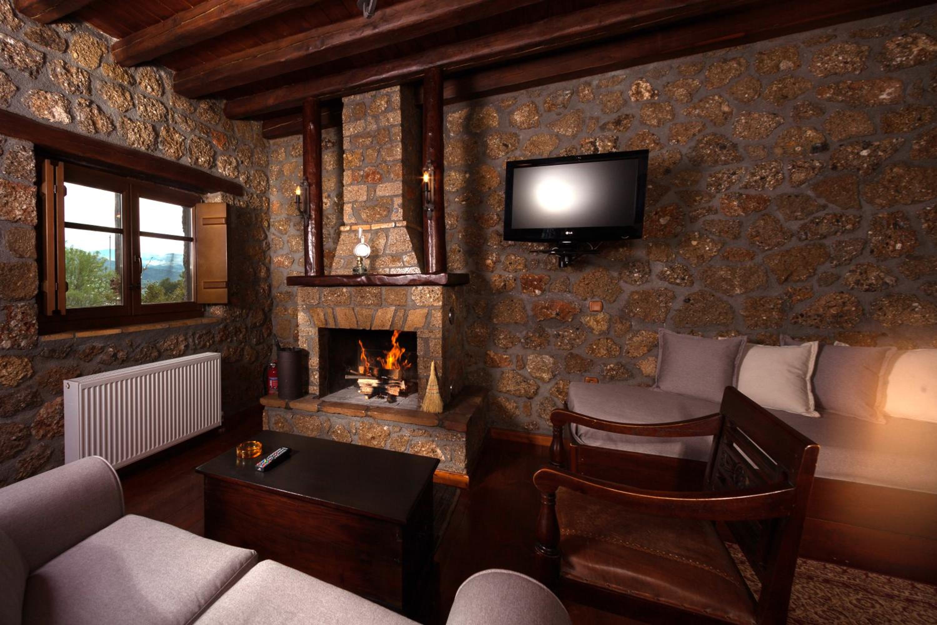 Pera Alonia Guest House
