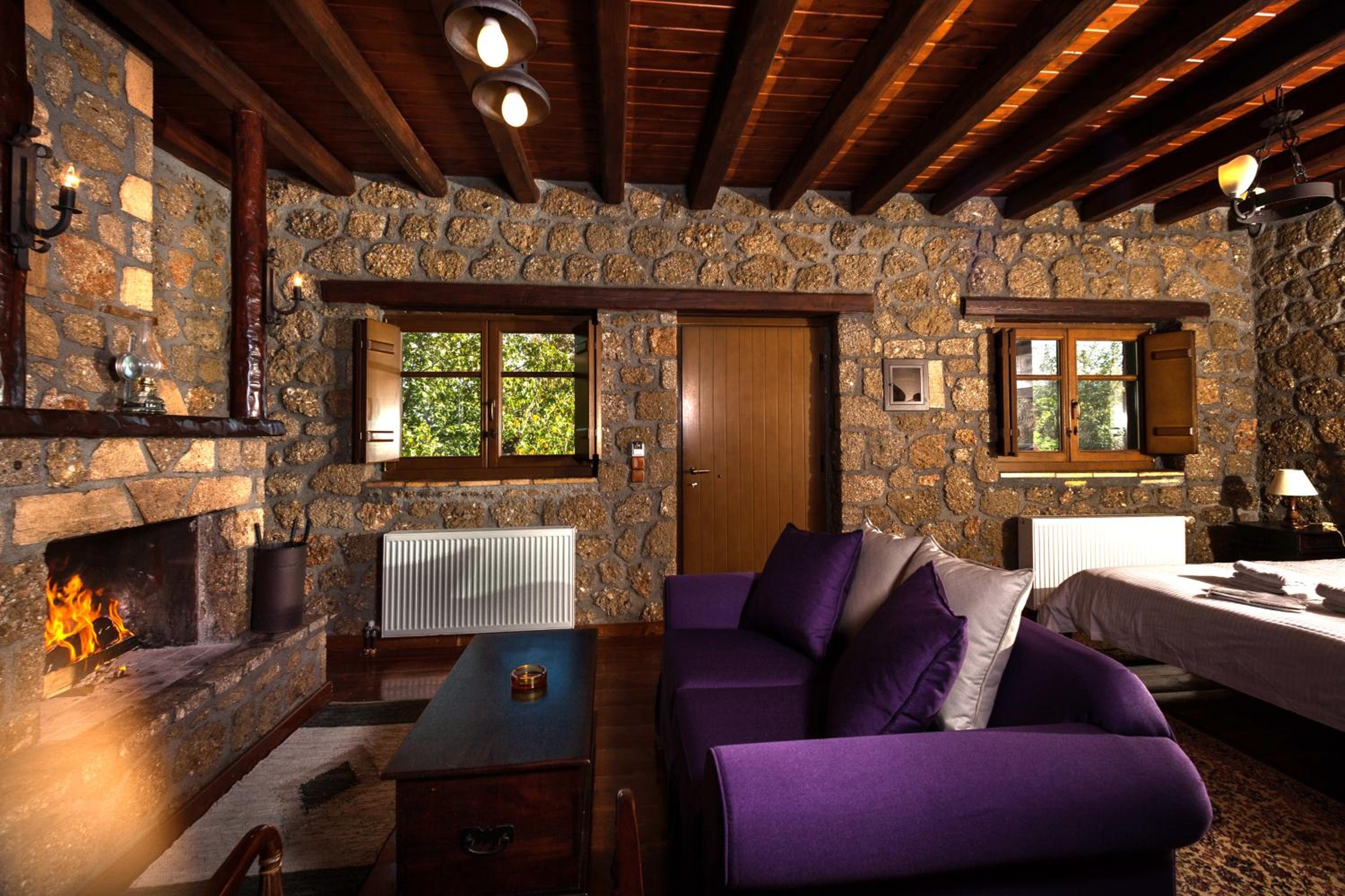 Pera Alonia Guest House