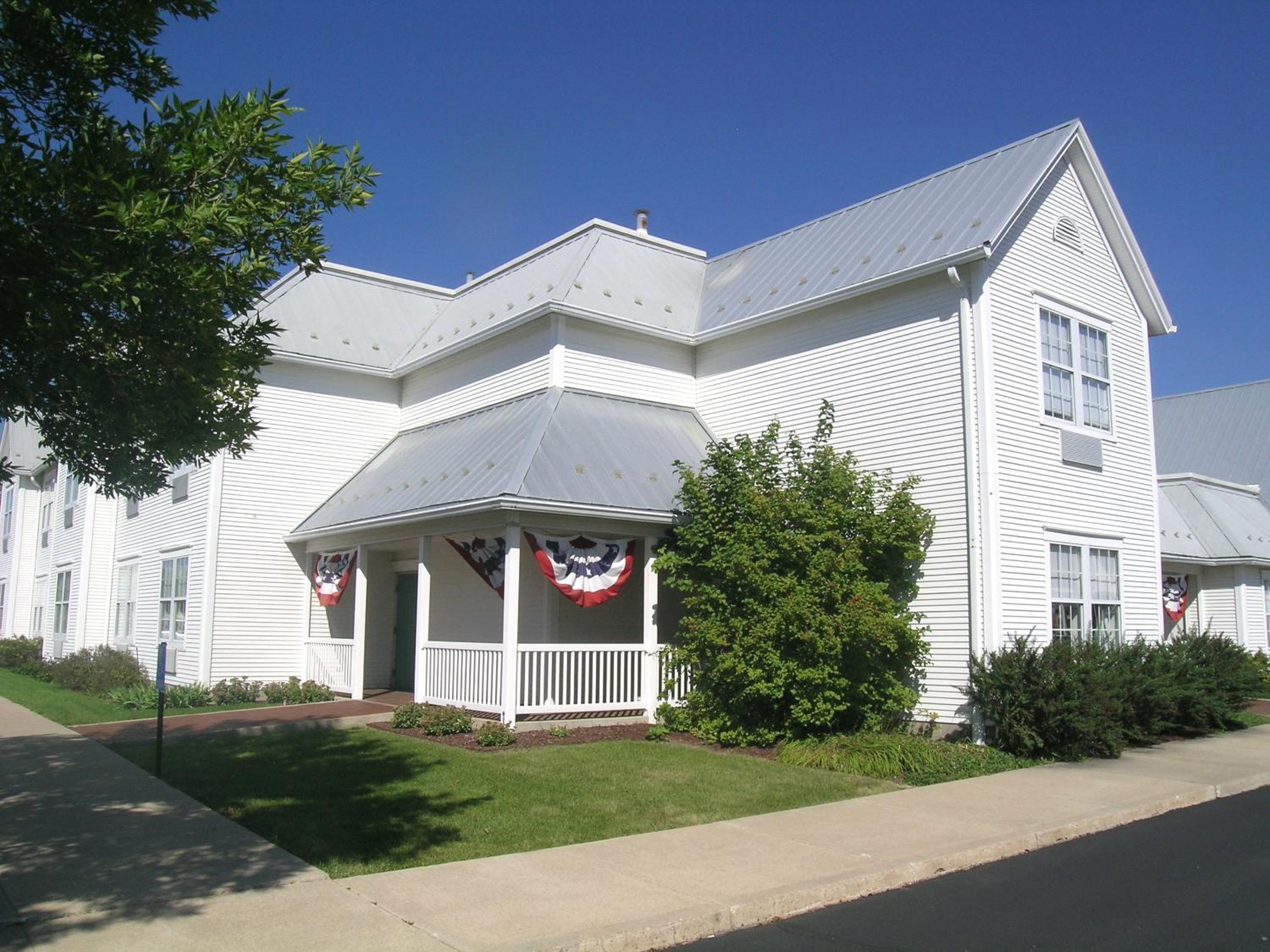 Amish Inn