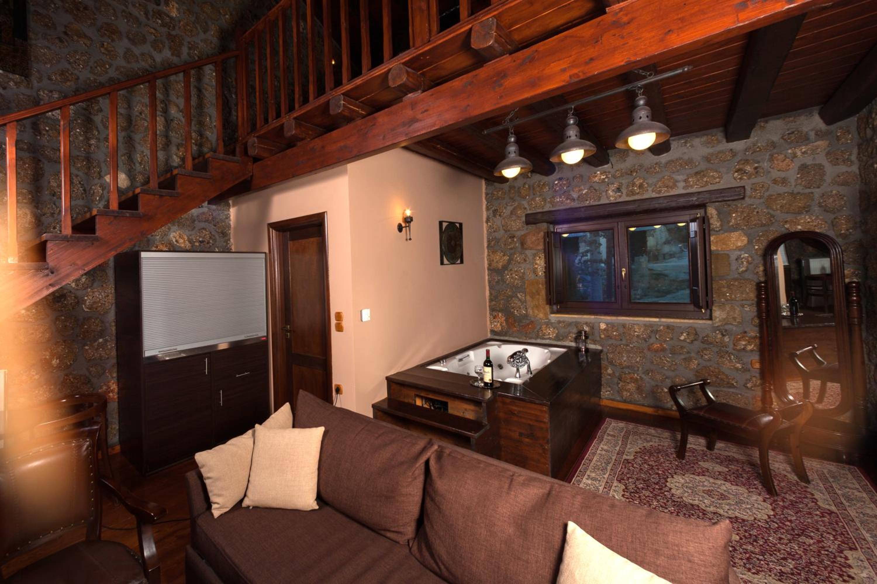 Pera Alonia Guest House