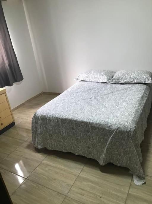 Casa com 2 quartos agradáveis com ar condicionado