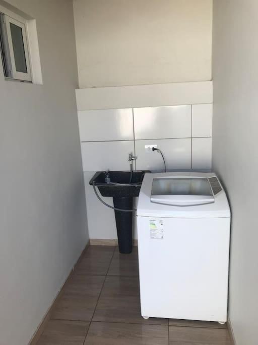 Casa com 2 quartos agradáveis com ar condicionado