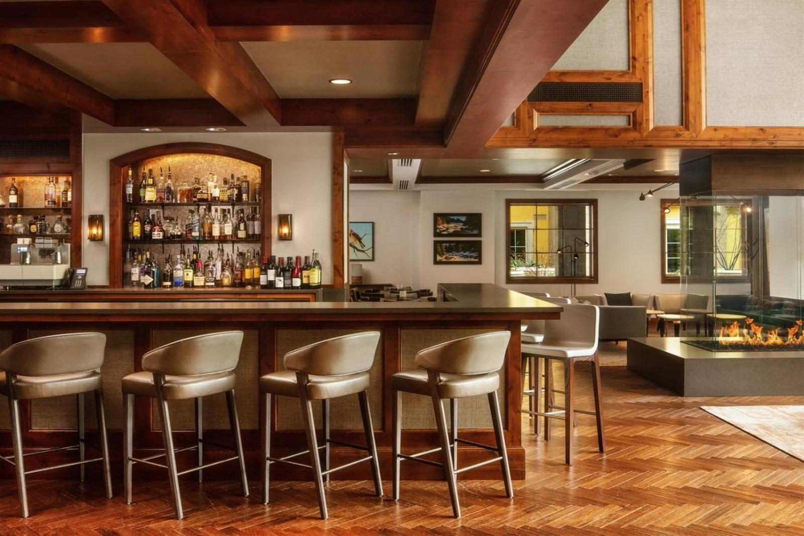 Platinum Vail Ritz-Carlton 3 Bedroom Mountain Residence Just One Block From The Eagle Bahn Gondola view 3