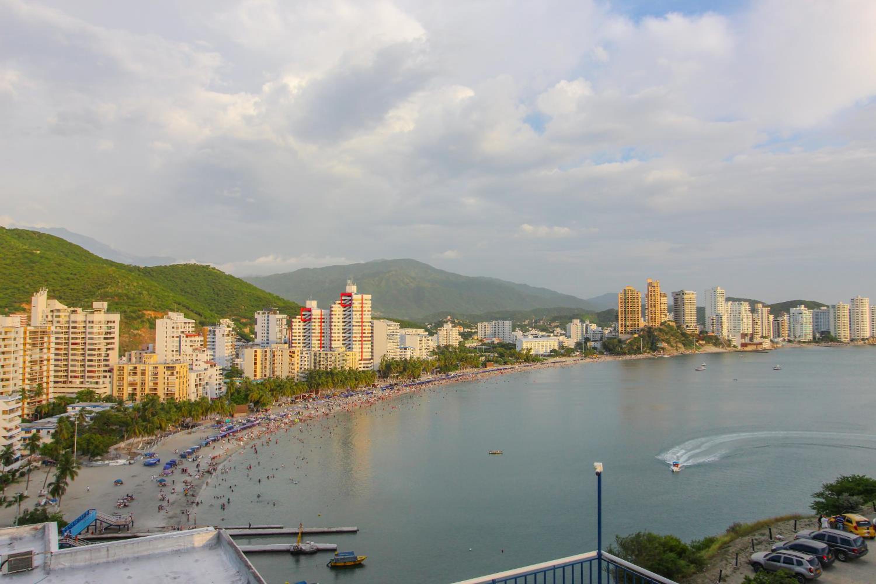 Apartamentos Cascadas - Vistas al Mar
