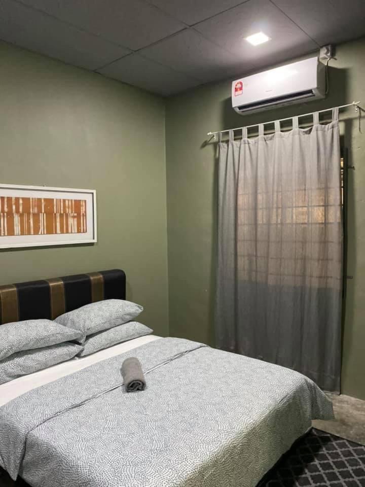 TheAtbas Homestay 7 in Seri Iskandar 3 Bedroom WiFi Unifi photo 8