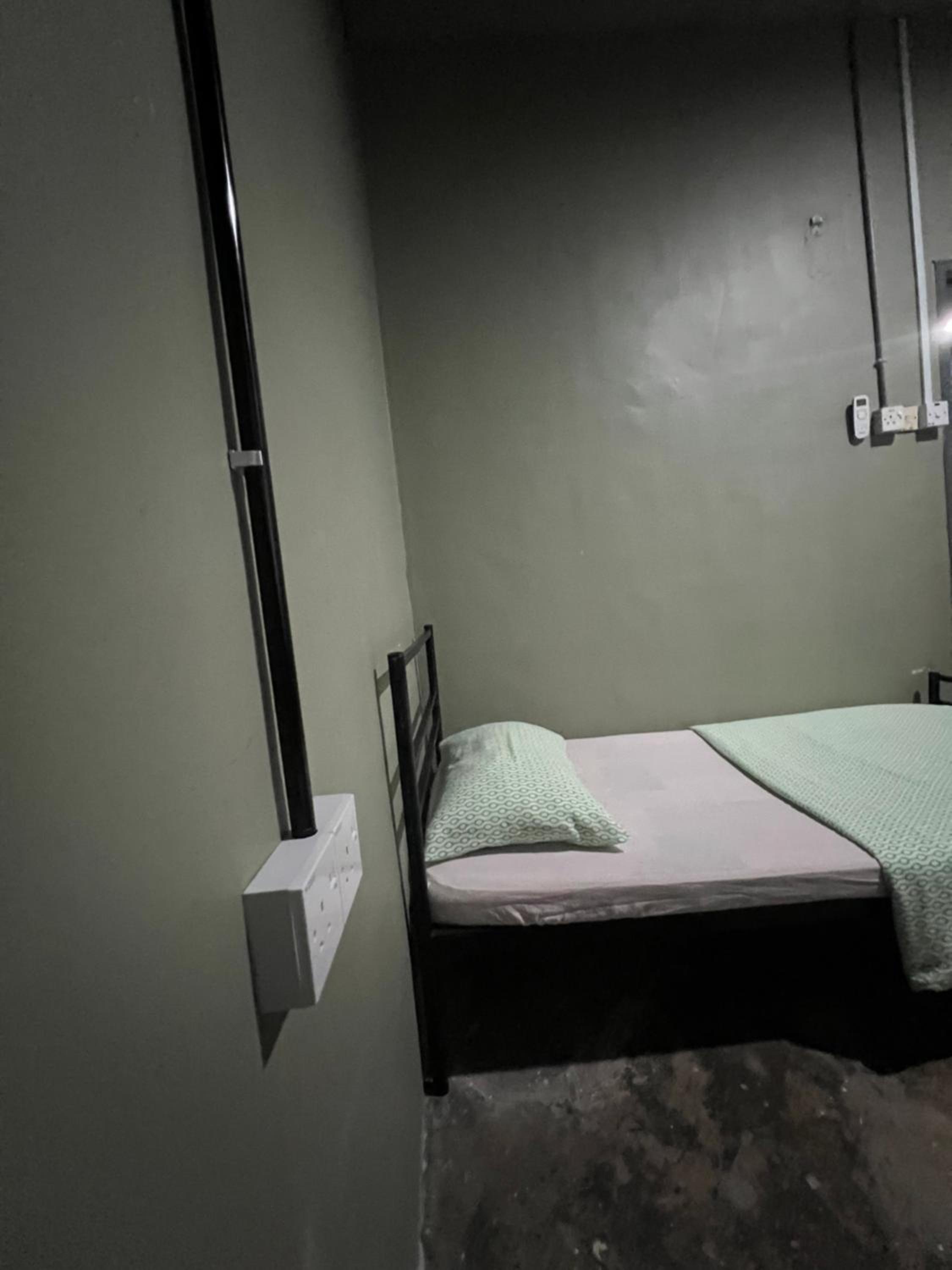 TheAtbas Homestay 7 in Seri Iskandar 3 Bedroom WiFi Unifi photo 7