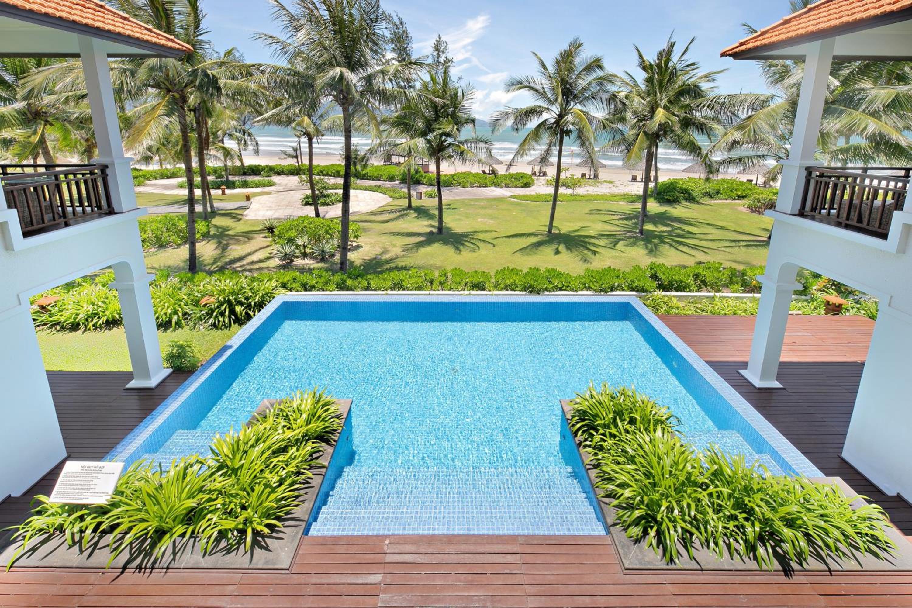 Da Nang Paradise Center My Khe Beach Resort & Spa view 2