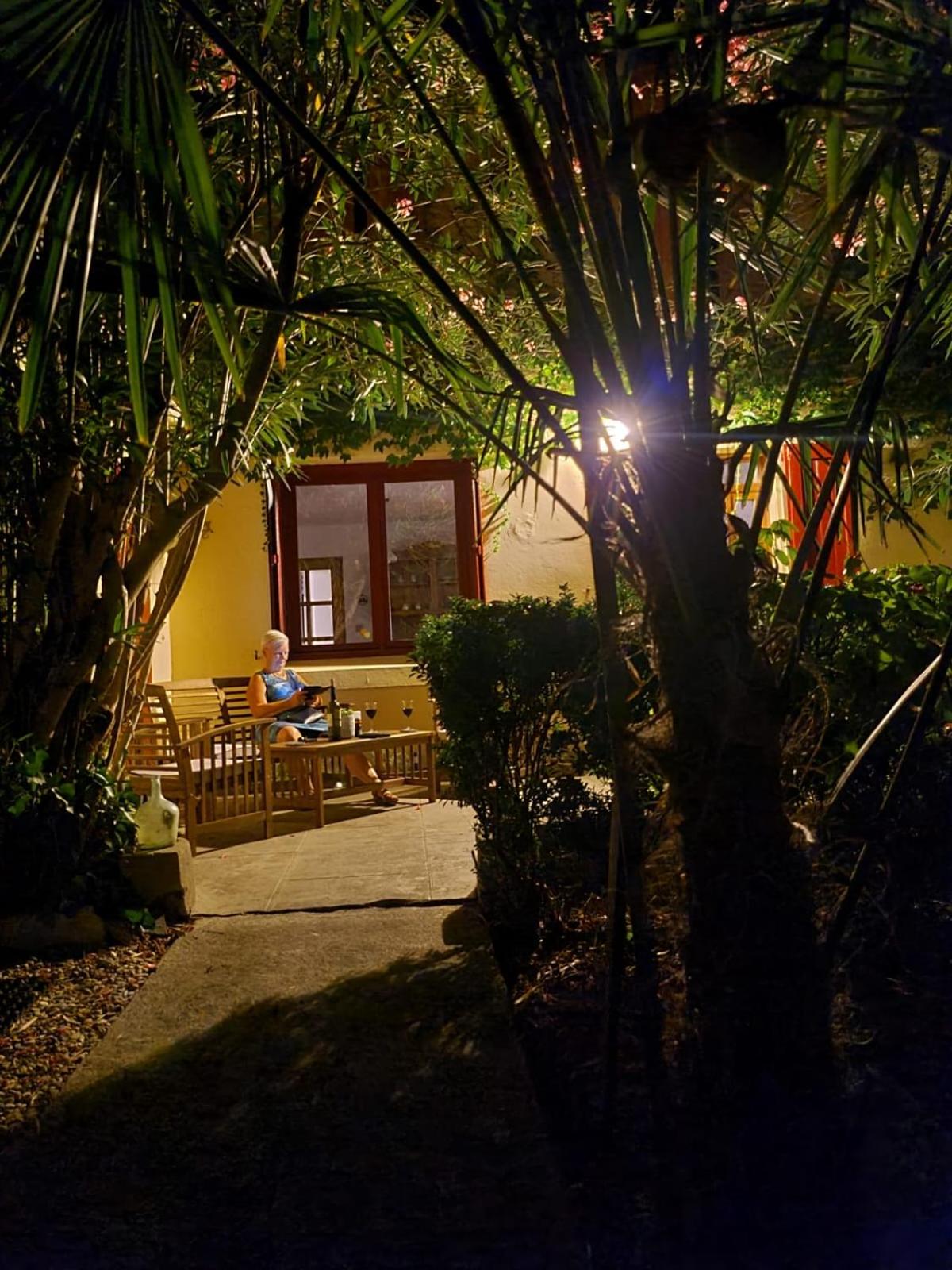 Photo 6