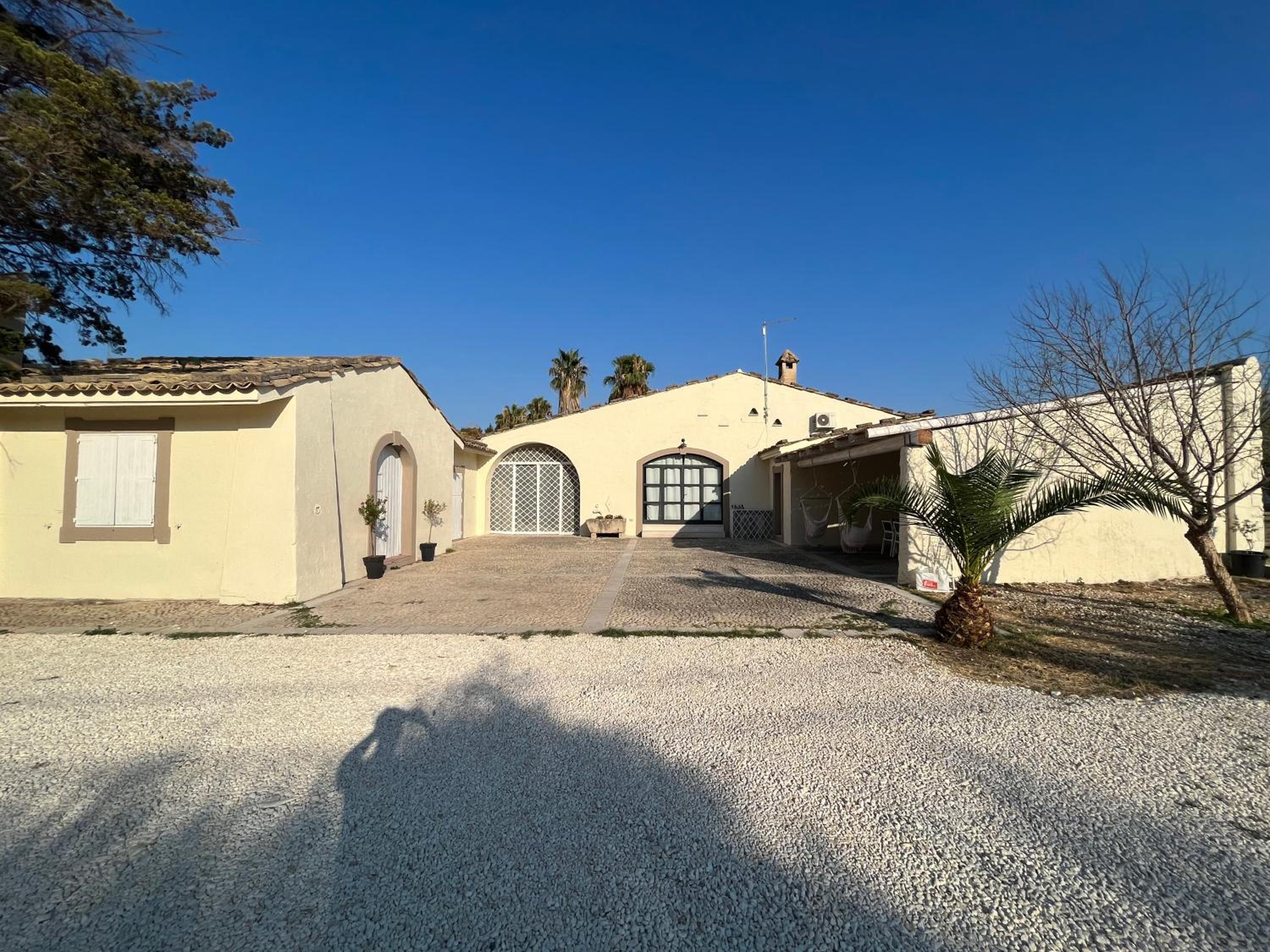 La Bouganville photo 1