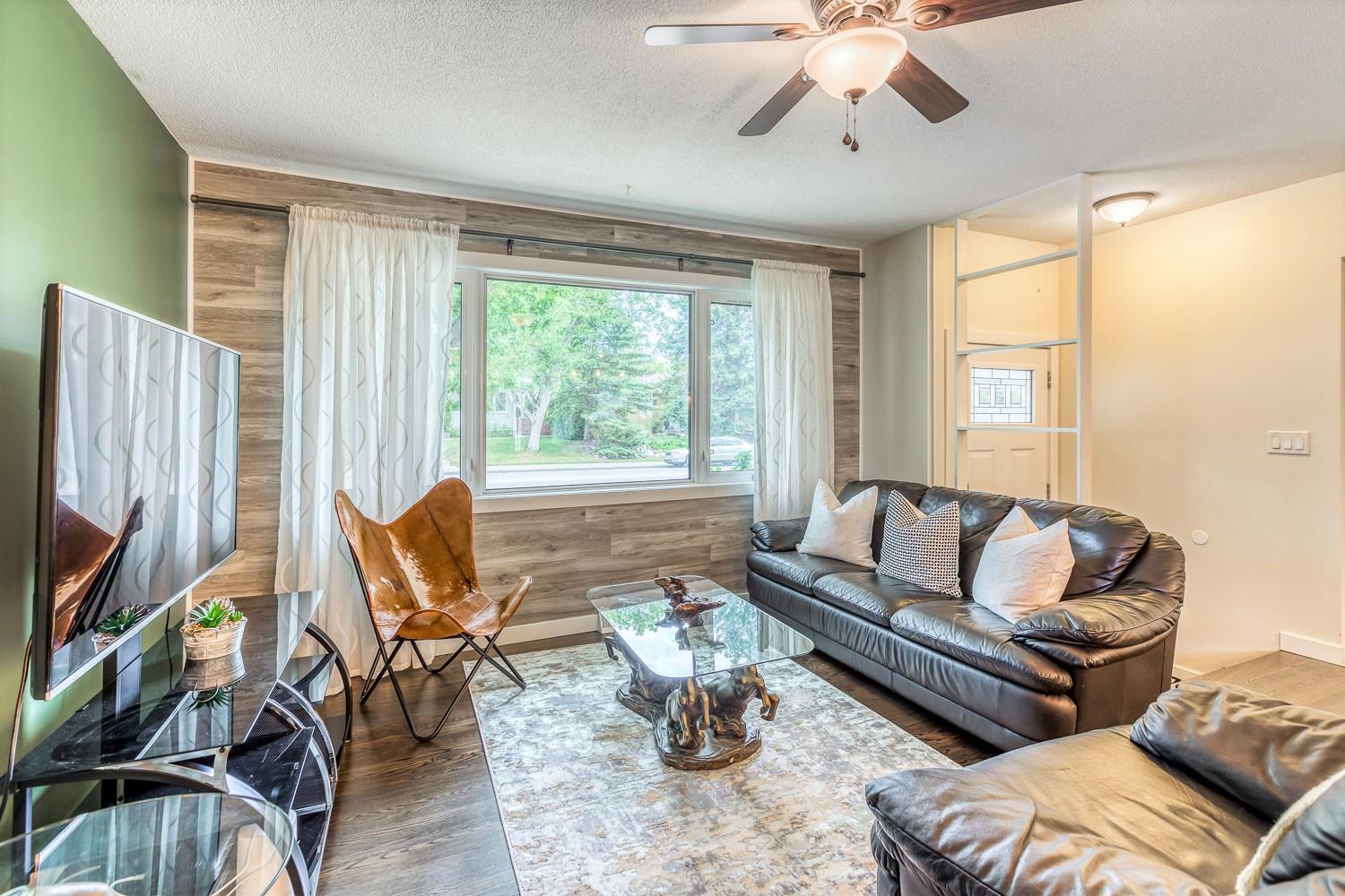 Luxury Home By North Glenmore Park