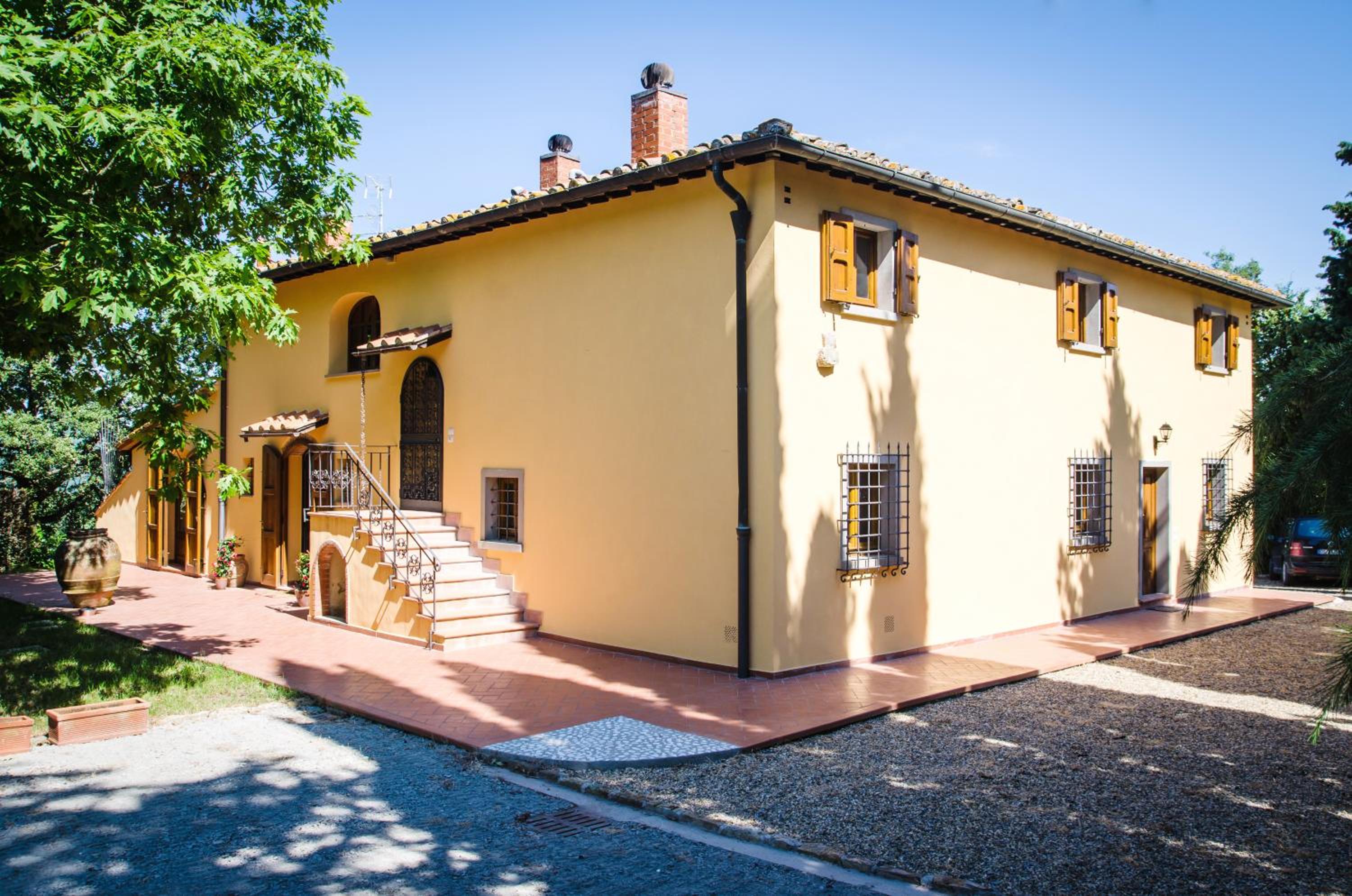 Podere San Piero detto "Villa di Grace" view 2