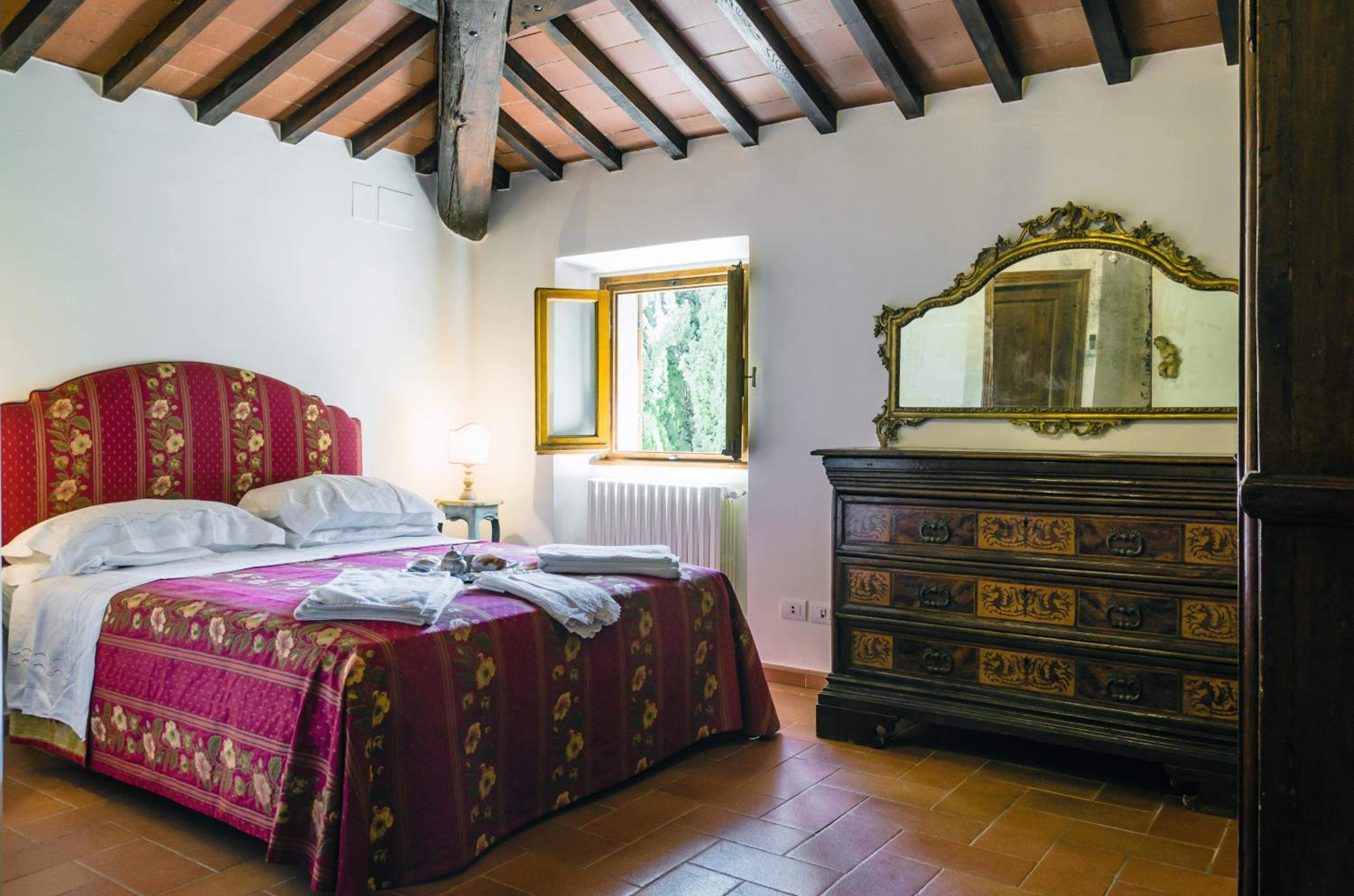 Podere San Piero detto "Villa di Grace" view 4