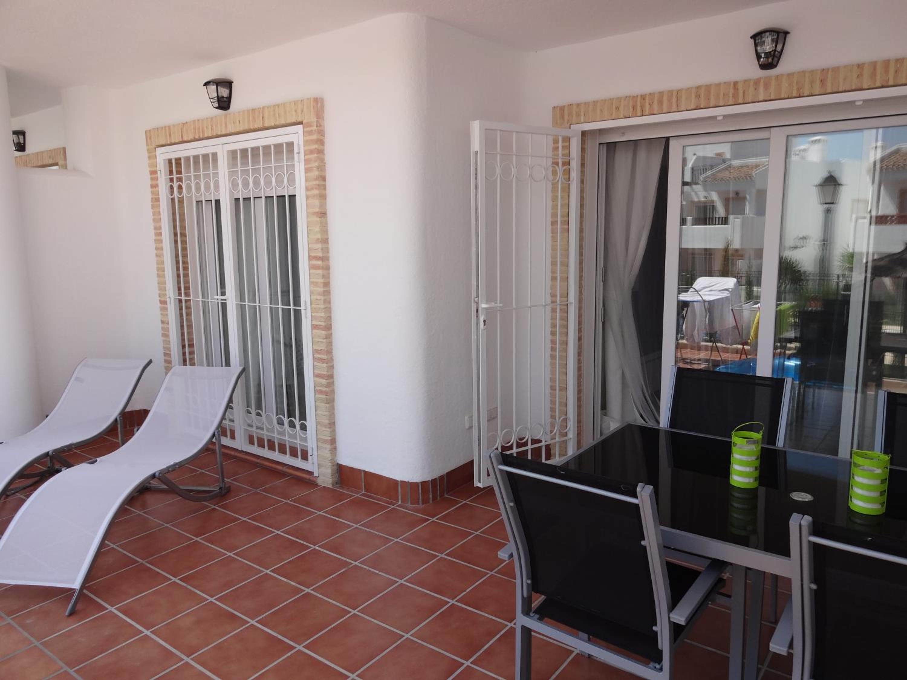 Linnea Sol Blanca