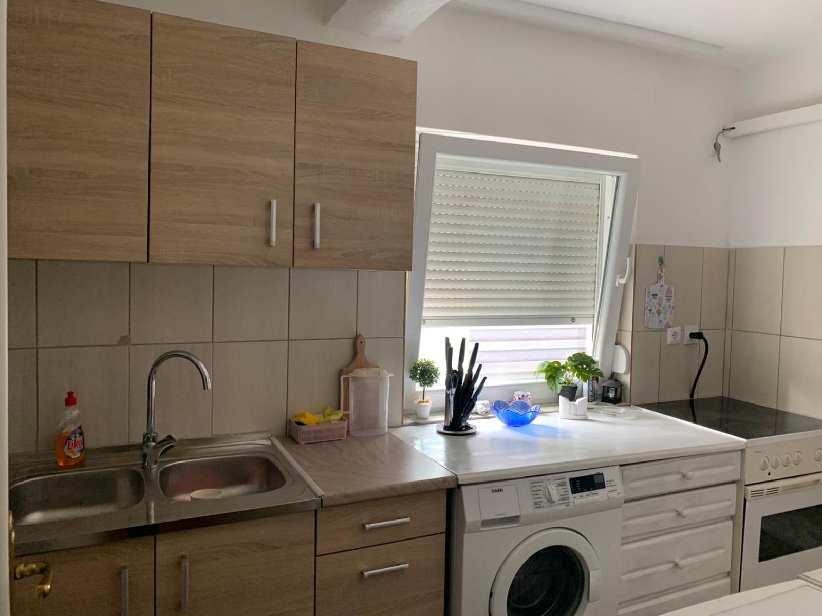 Anja Apartman