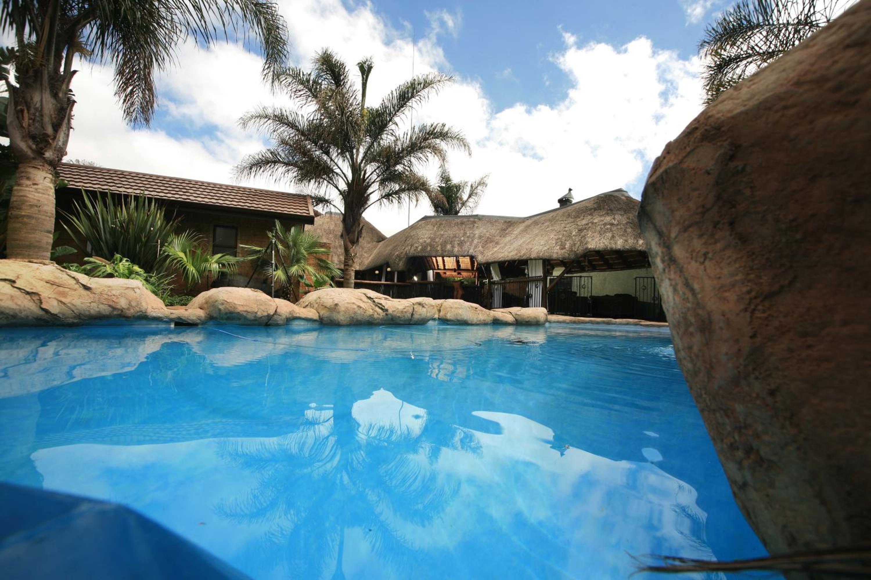 Summer Garden Guest House (The Palms)