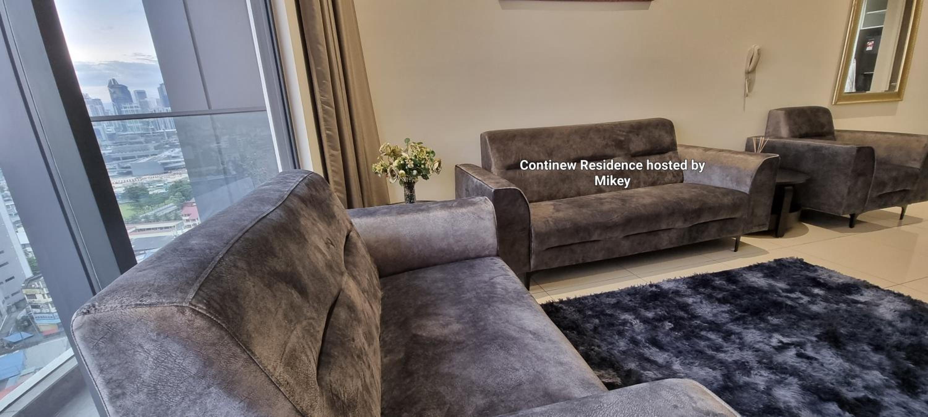 Continew Residence by Mikey - Premium Unit